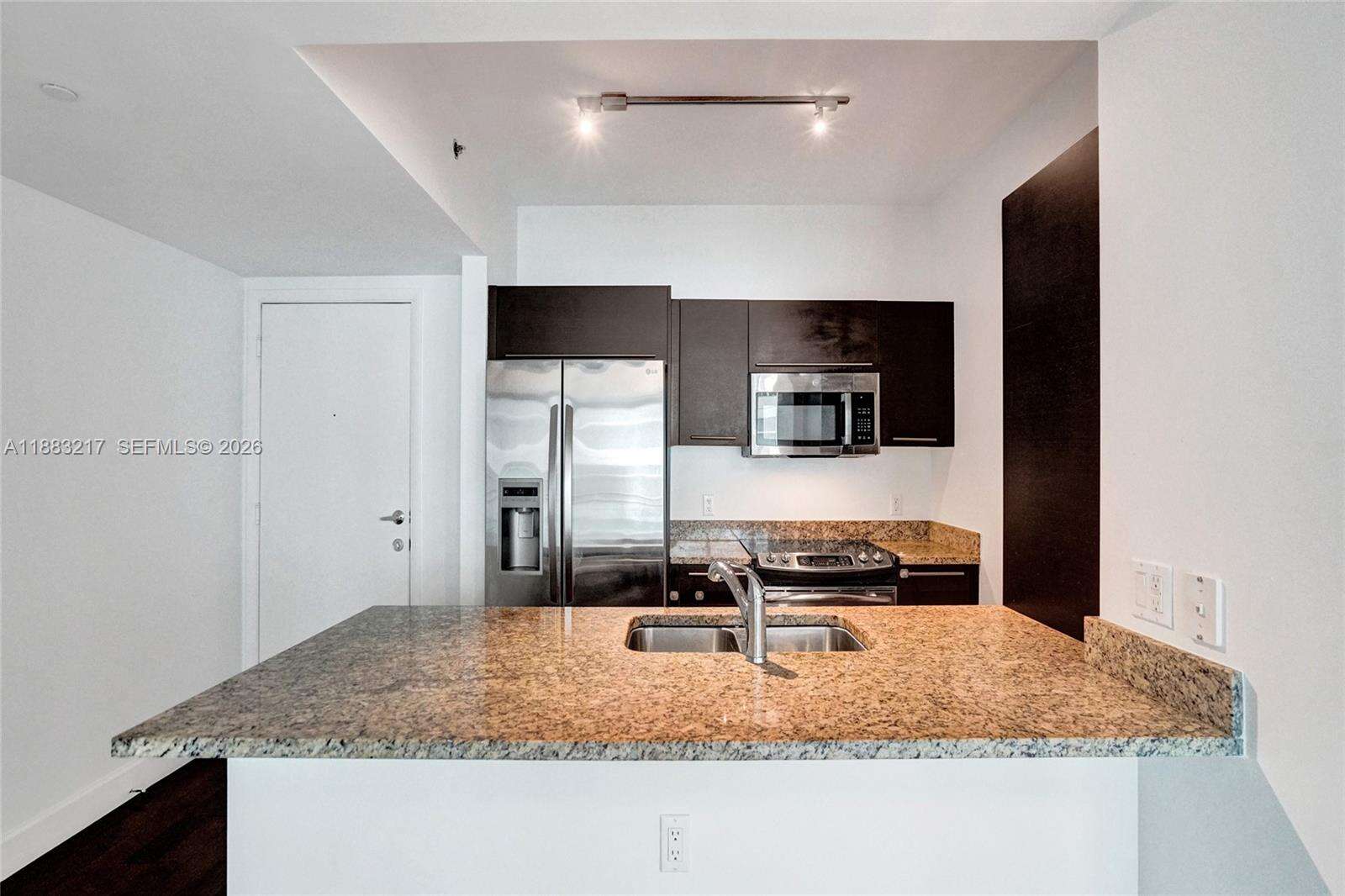 The Plaza On Brickell East at 950 Brickell Bay Dr, Miami, FL 33131 - For Sale photo 7