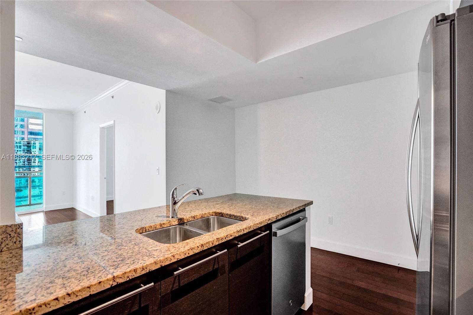 The Plaza On Brickell East at 950 Brickell Bay Dr, Miami, FL 33131 - For Sale photo 8