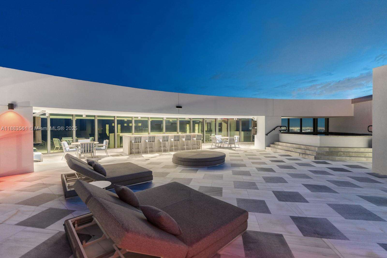 18555 COLLINS AVENUE - 18555 Collins Ave, Sunny Isles Beach, FL 33160 | Picture 23