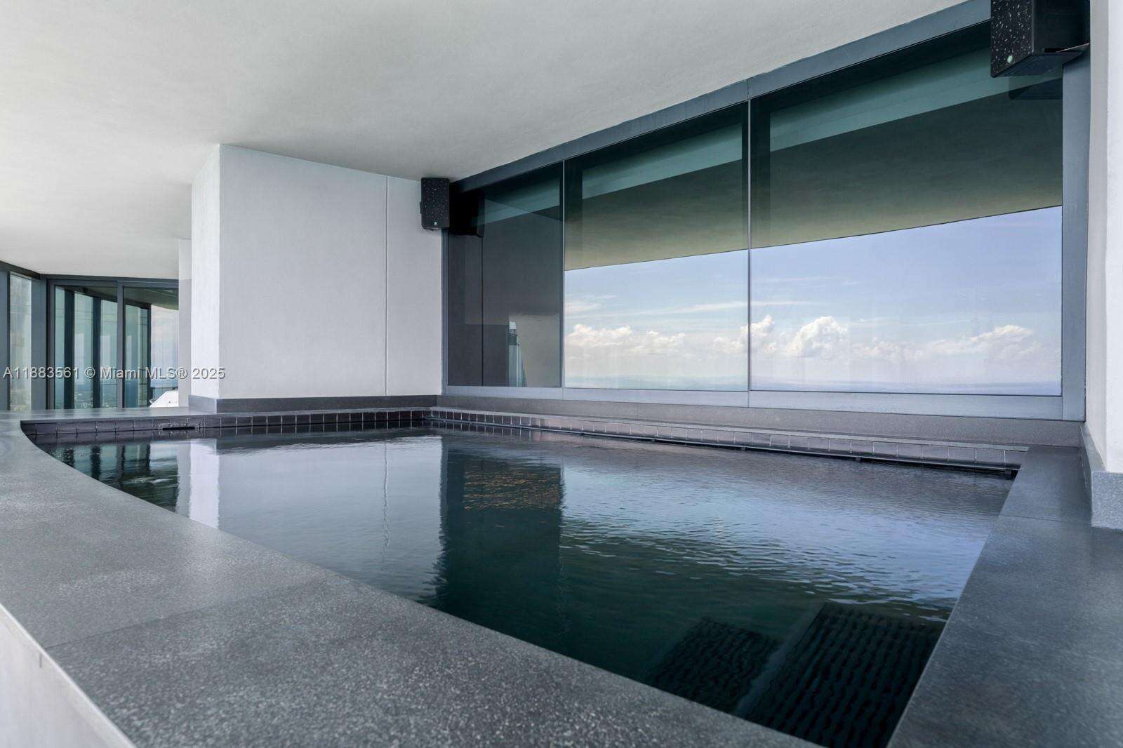 18555 COLLINS AVENUE - 18555 Collins Ave, Sunny Isles Beach, FL 33160 | Picture 29