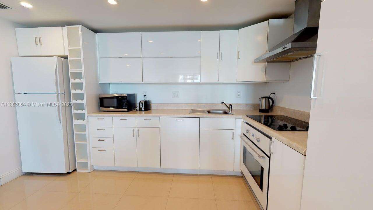 Ocean Reserve at 19370 Collins Ave, Sunny Isles Beach, FL 33160 - For Sale photo 16