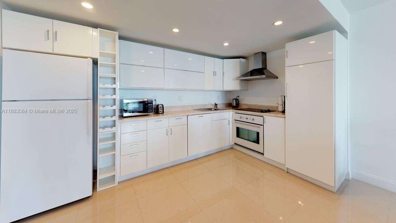 Ocean Reserve at 19370 Collins Ave, Sunny Isles Beach, FL 33160 - For Sale photo 17
