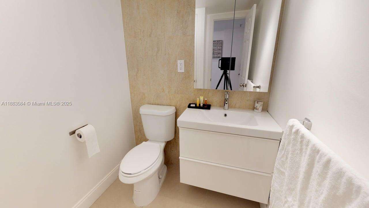 Ocean Reserve at 19370 Collins Ave, Sunny Isles Beach, FL 33160 - For Sale photo 21