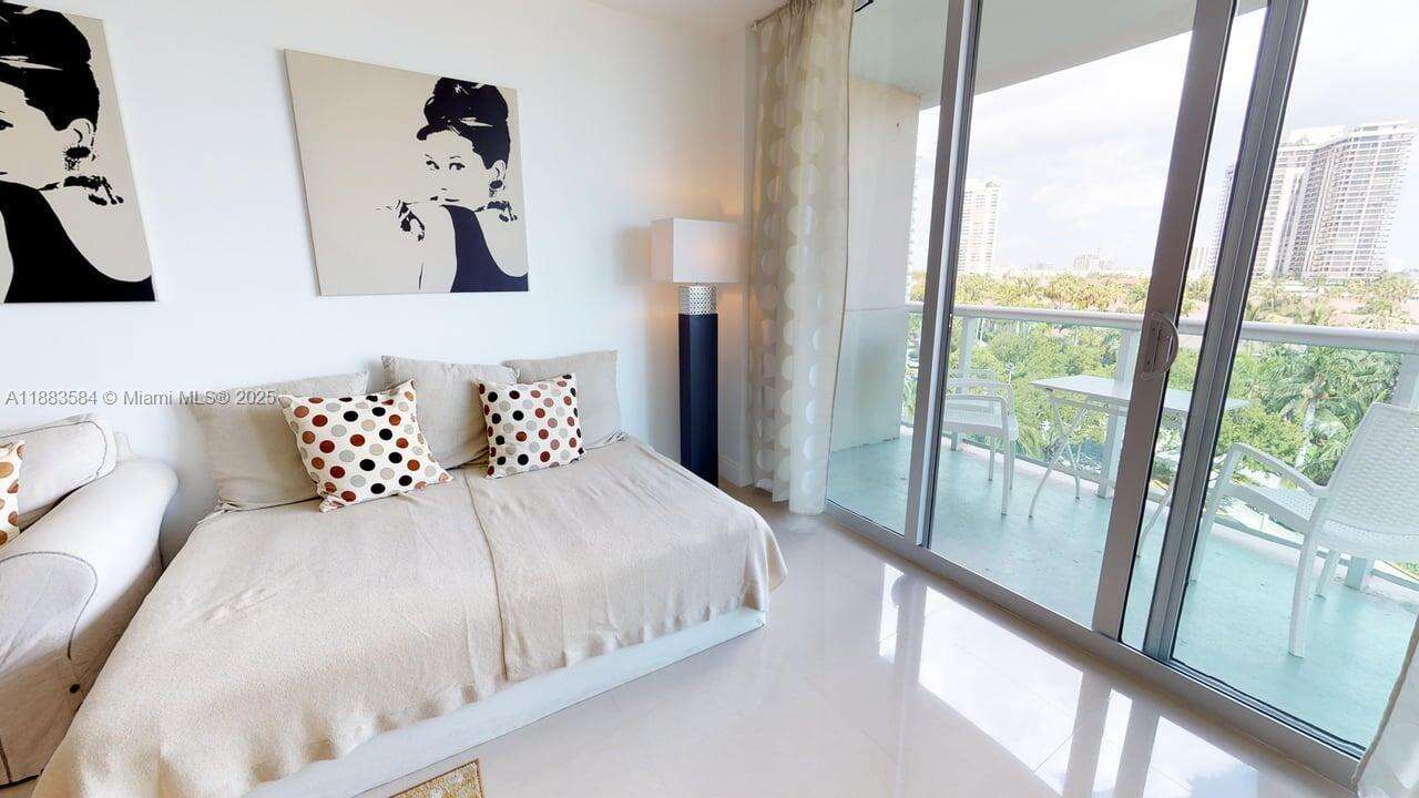 Ocean Reserve at 19370 Collins Ave, Sunny Isles Beach, FL 33160 - For Sale photo 9