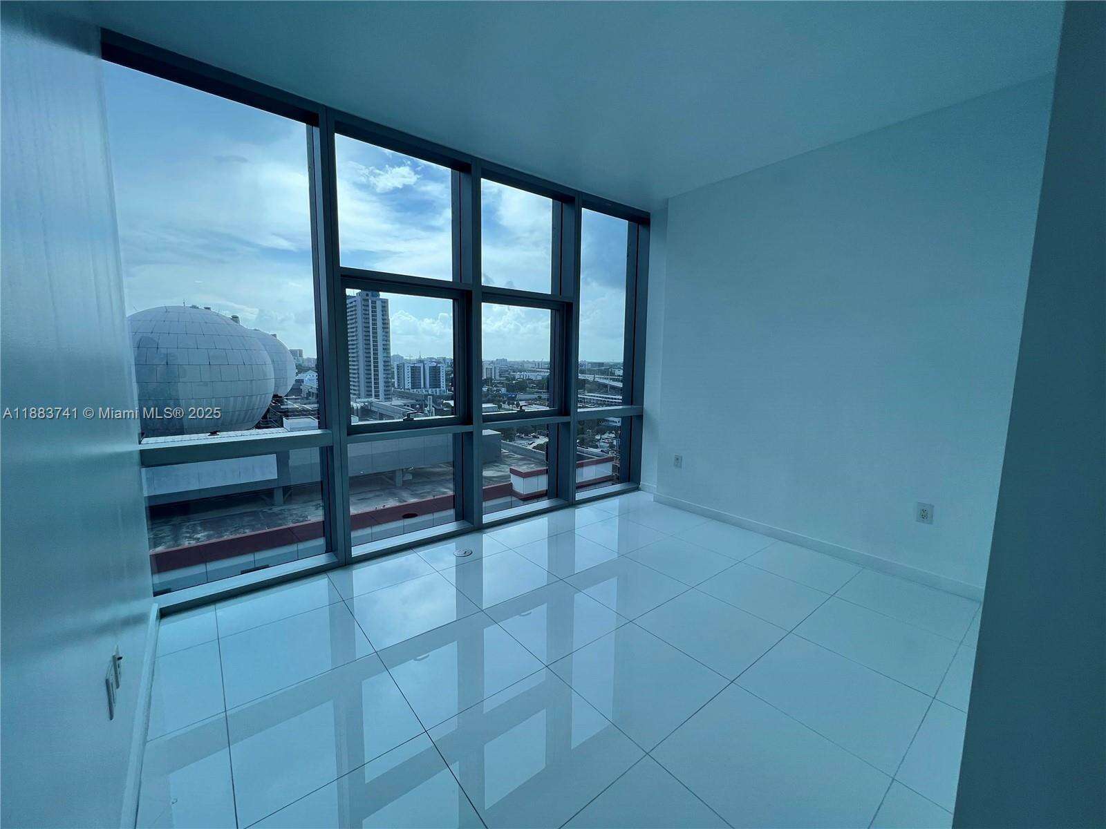 Paramount Miami Worldcenter at 851 1st Ave, Miami, FL 33132 - For Sale photo 15