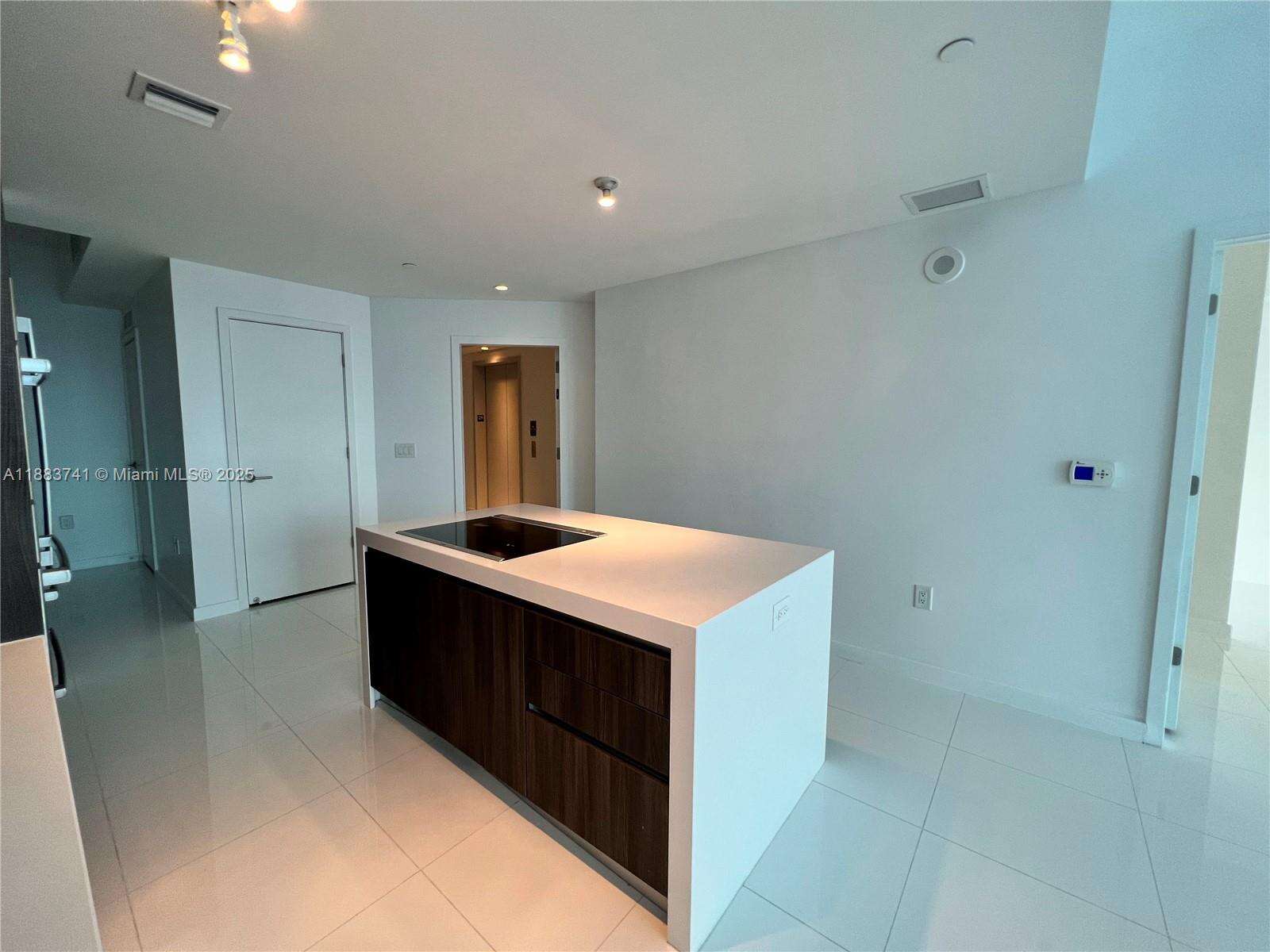 Paramount Miami Worldcenter at 851 1st Ave, Miami, FL 33132 - For Sale photo 5