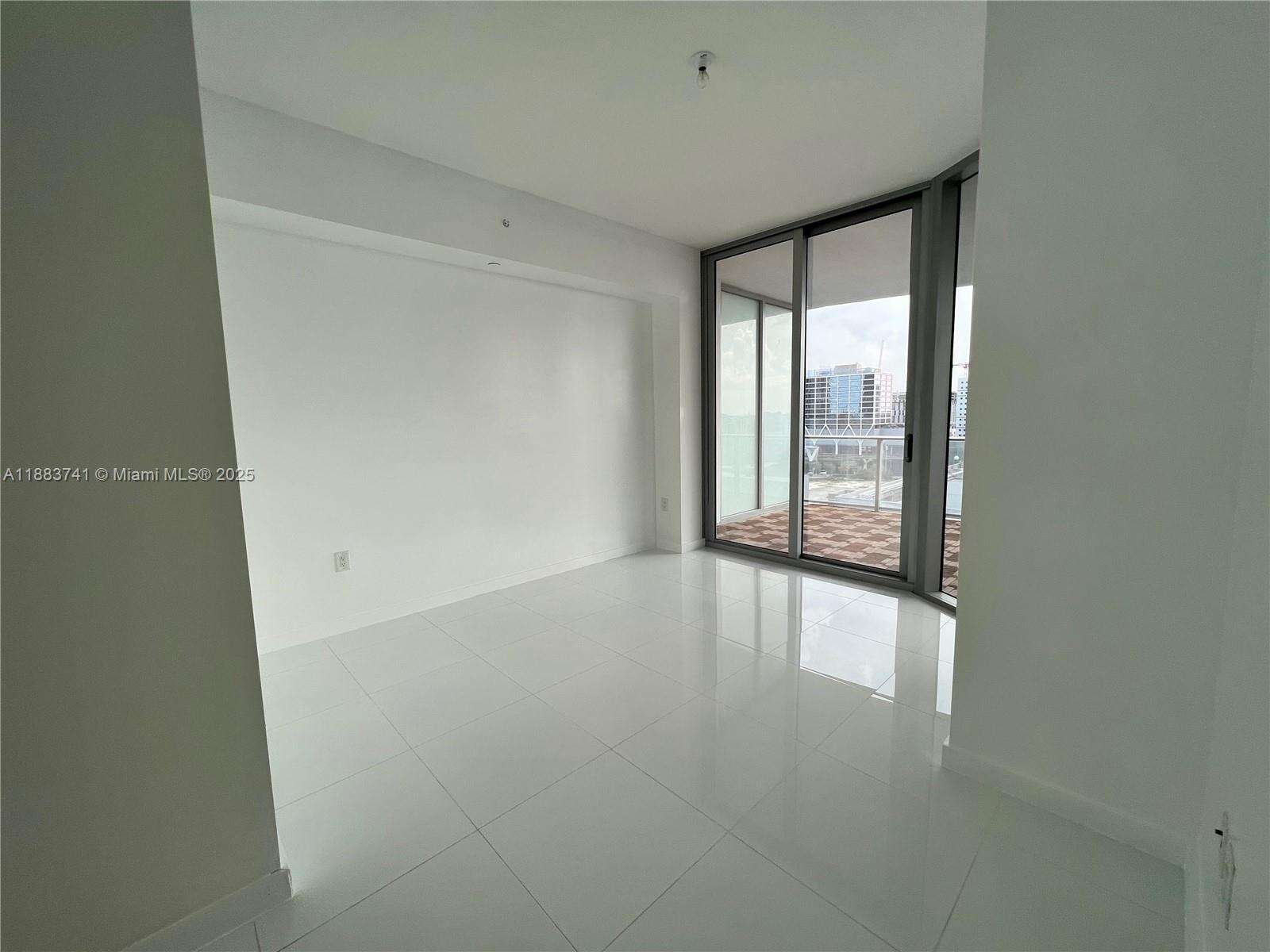 Paramount Miami Worldcenter at 851 1st Ave, Miami, FL 33132 - For Sale photo 8
