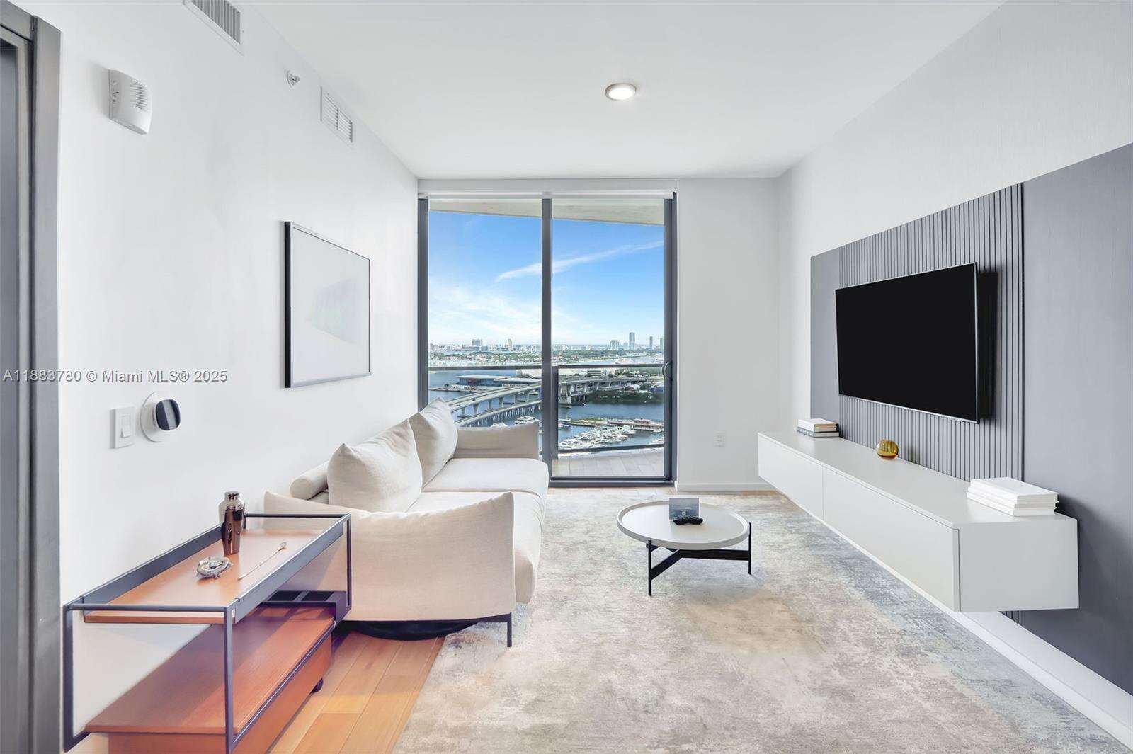 The Elser at 398 5th St, Miami, FL 33132 - For Sale photo 3