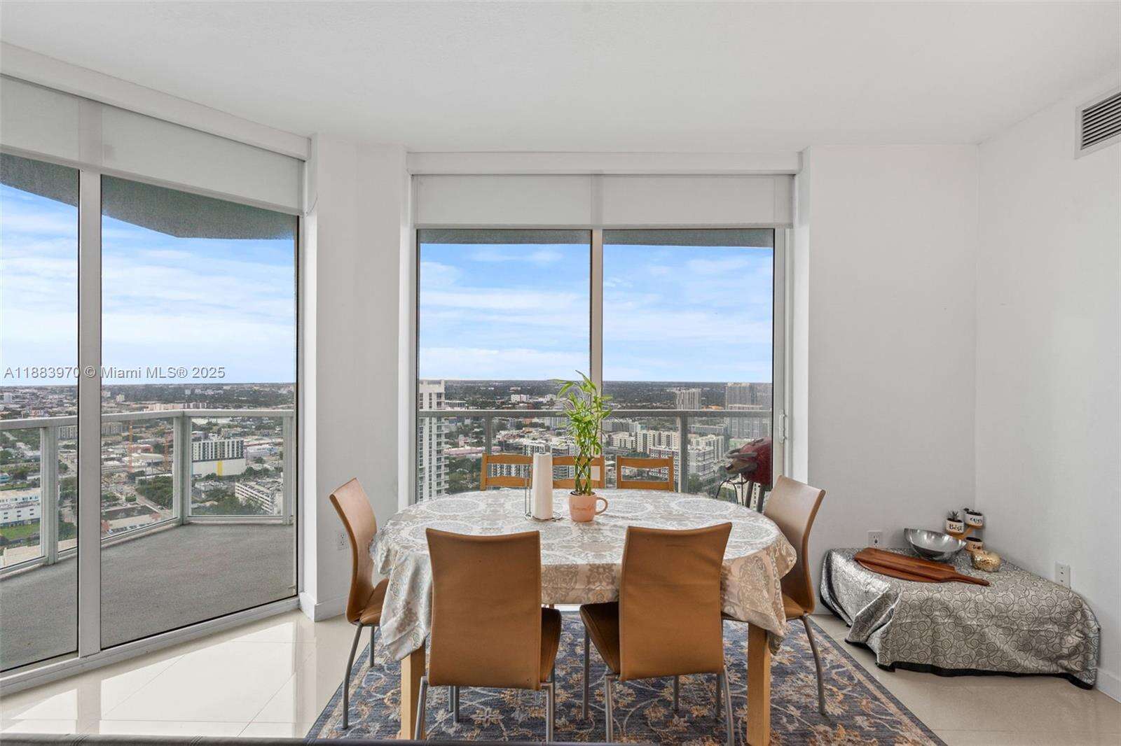 Quantum On The Bay at 1900 Bayshore Dr, Miami, FL 33132 - For Sale photo 16