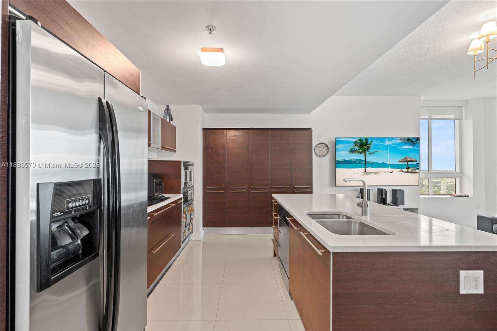 Quantum On The Bay at 1900 Bayshore Dr, Miami, FL 33132 - For Sale photo 8