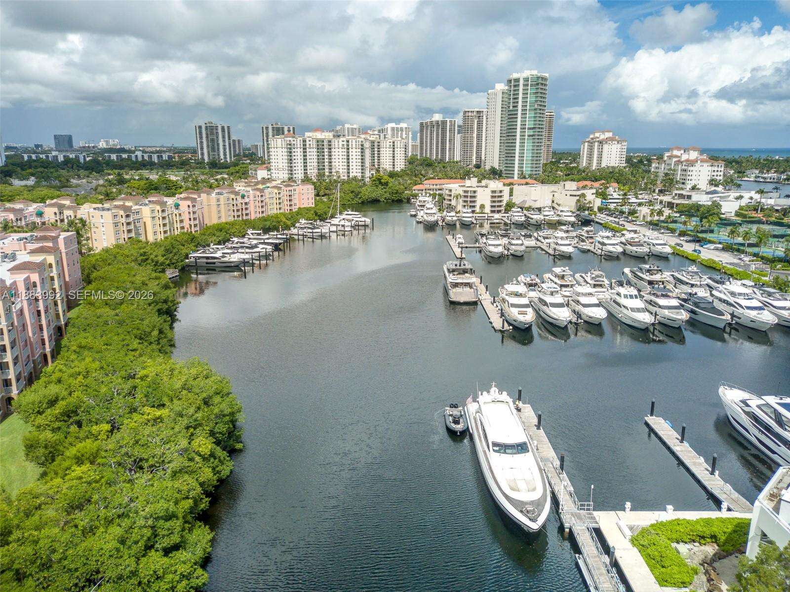 The Yacht Club At Aventura at 19601 Country Club Dr, Aventura, FL 33180 - For Sale photo 19