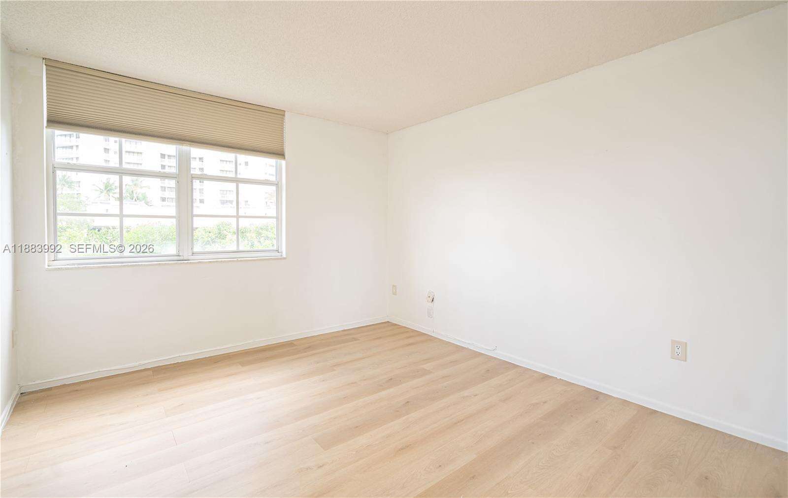 The Yacht Club At Aventura at 19601 Country Club Dr, Aventura, FL 33180 - For Sale photo 27