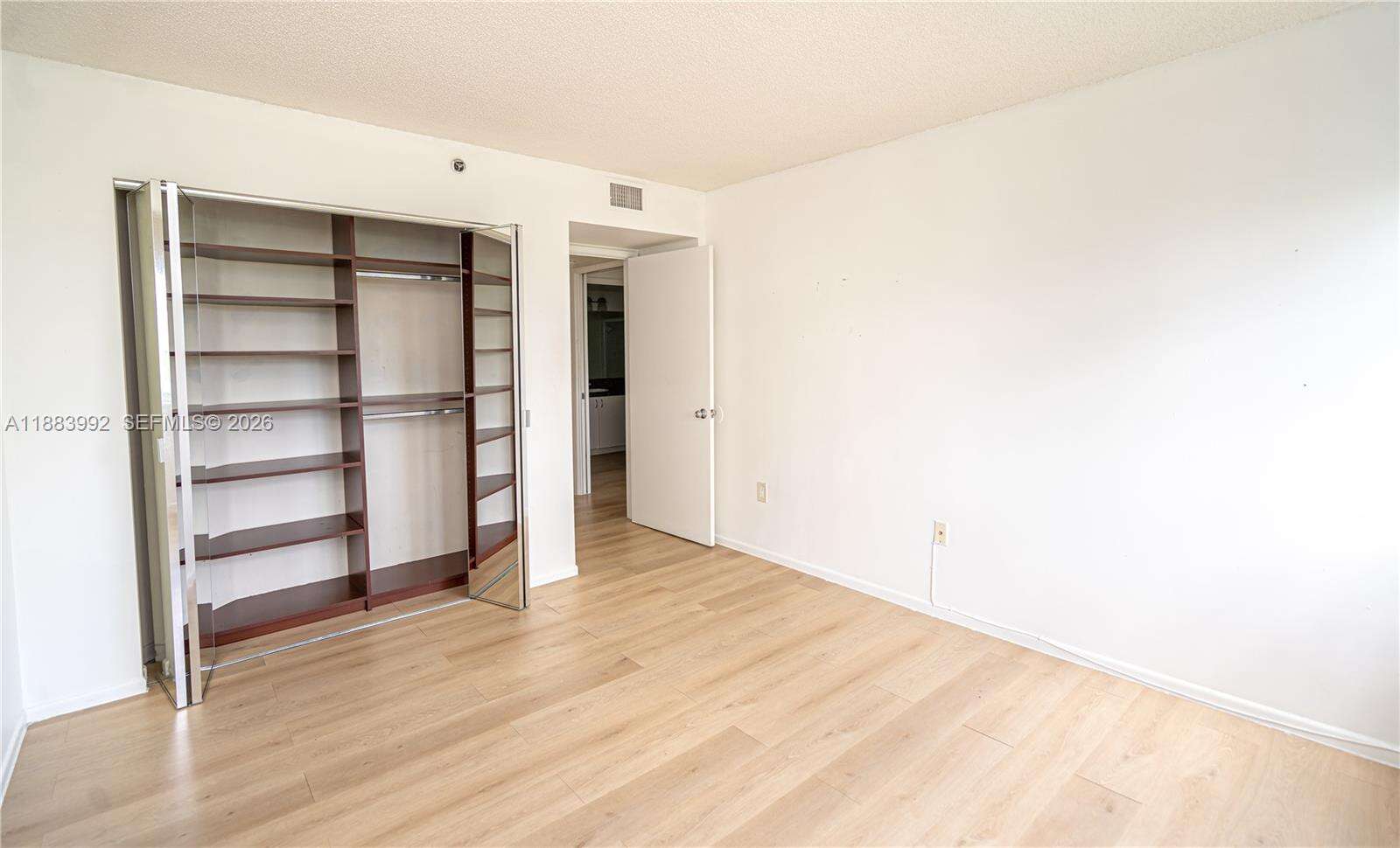 The Yacht Club At Aventura at 19601 Country Club Dr, Aventura, FL 33180 - For Sale photo 31
