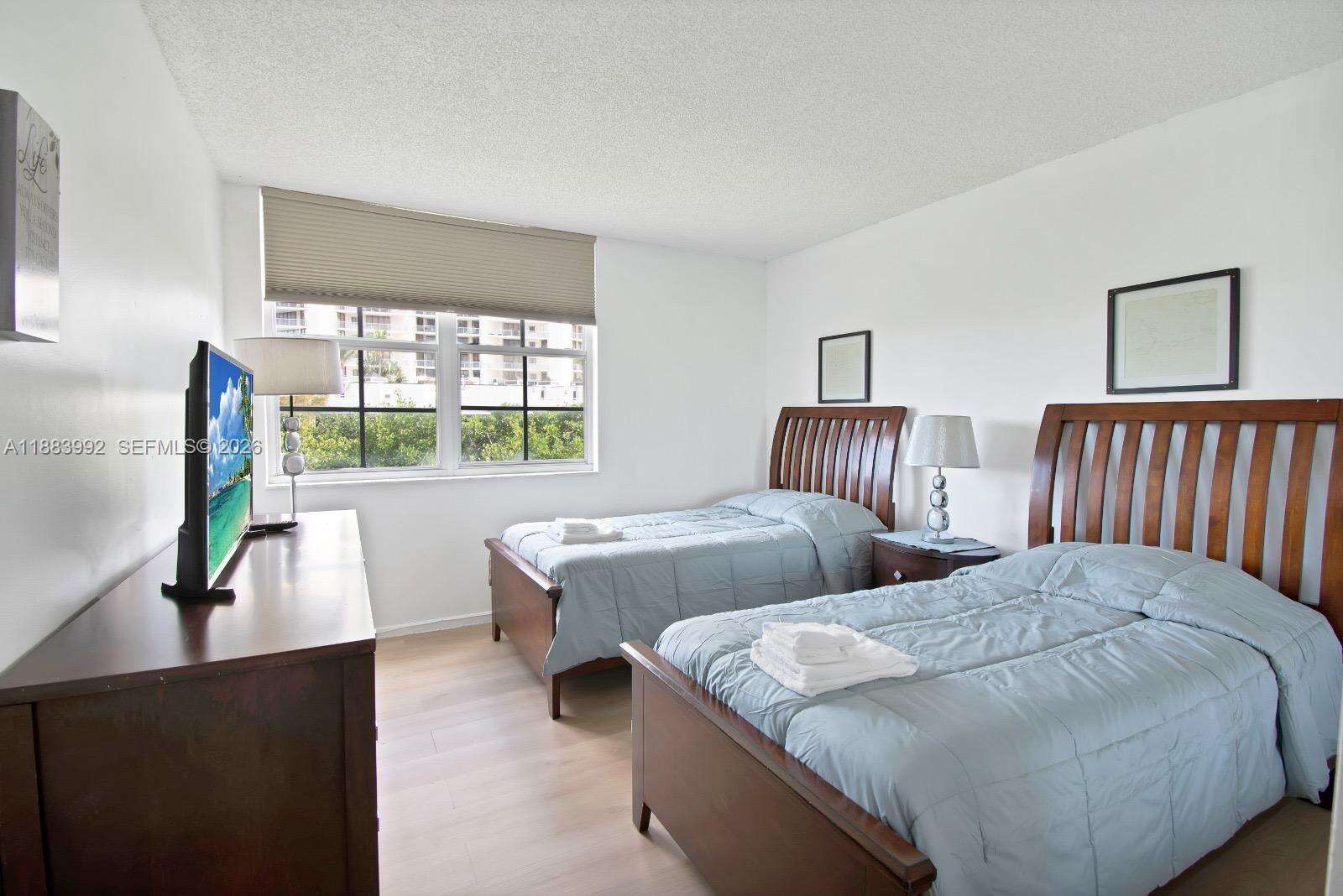 The Yacht Club At Aventura at 19601 Country Club Dr, Aventura, FL 33180 - For Sale photo 34