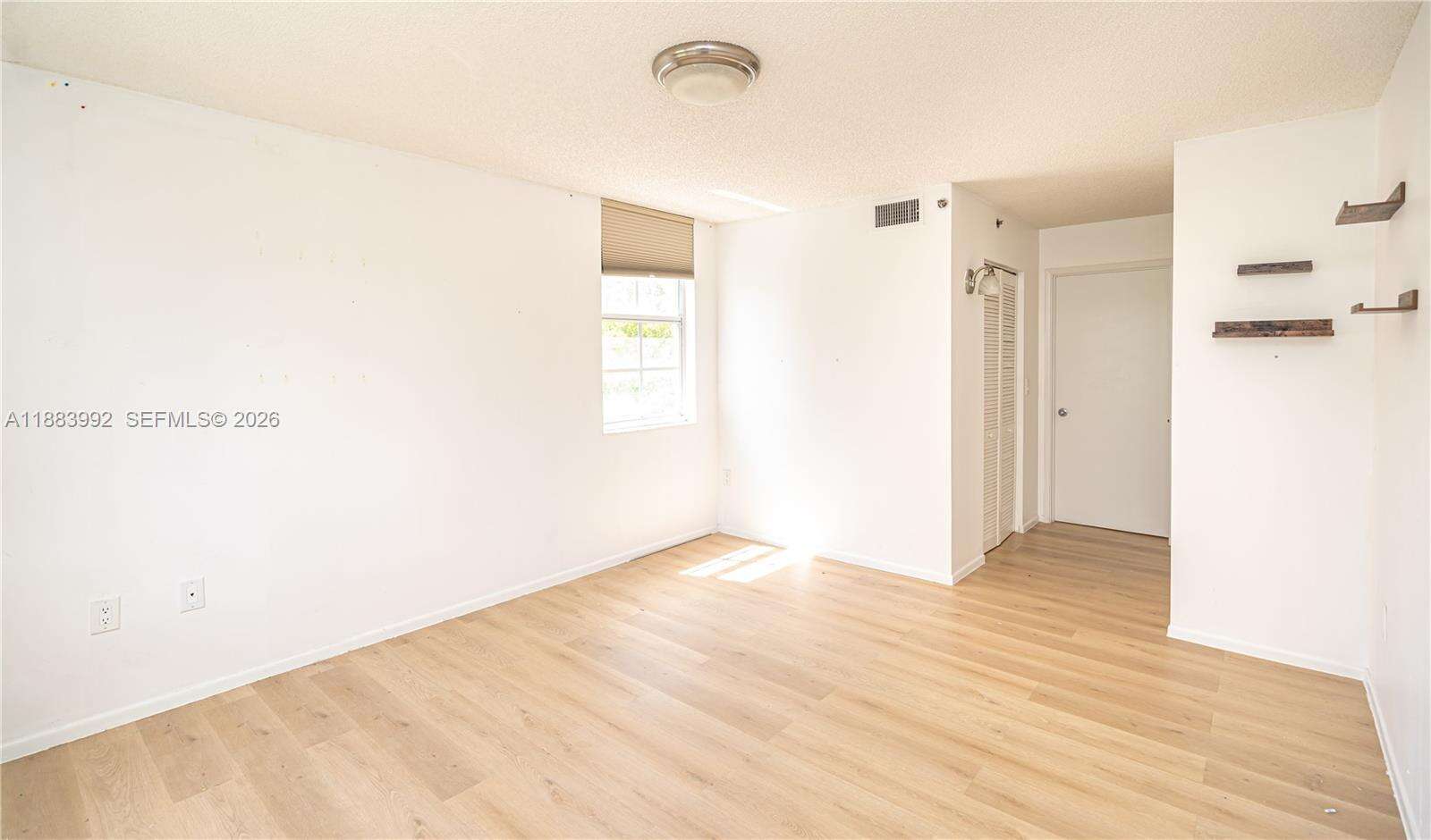 The Yacht Club At Aventura at 19601 Country Club Dr, Aventura, FL 33180 - For Sale photo 36