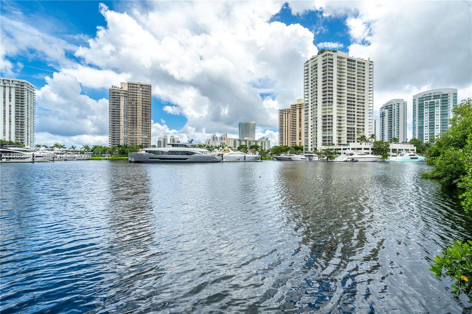 The Yacht Club At Aventura at 19601 Country Club Dr, Aventura, FL 33180 - For Sale photo 46