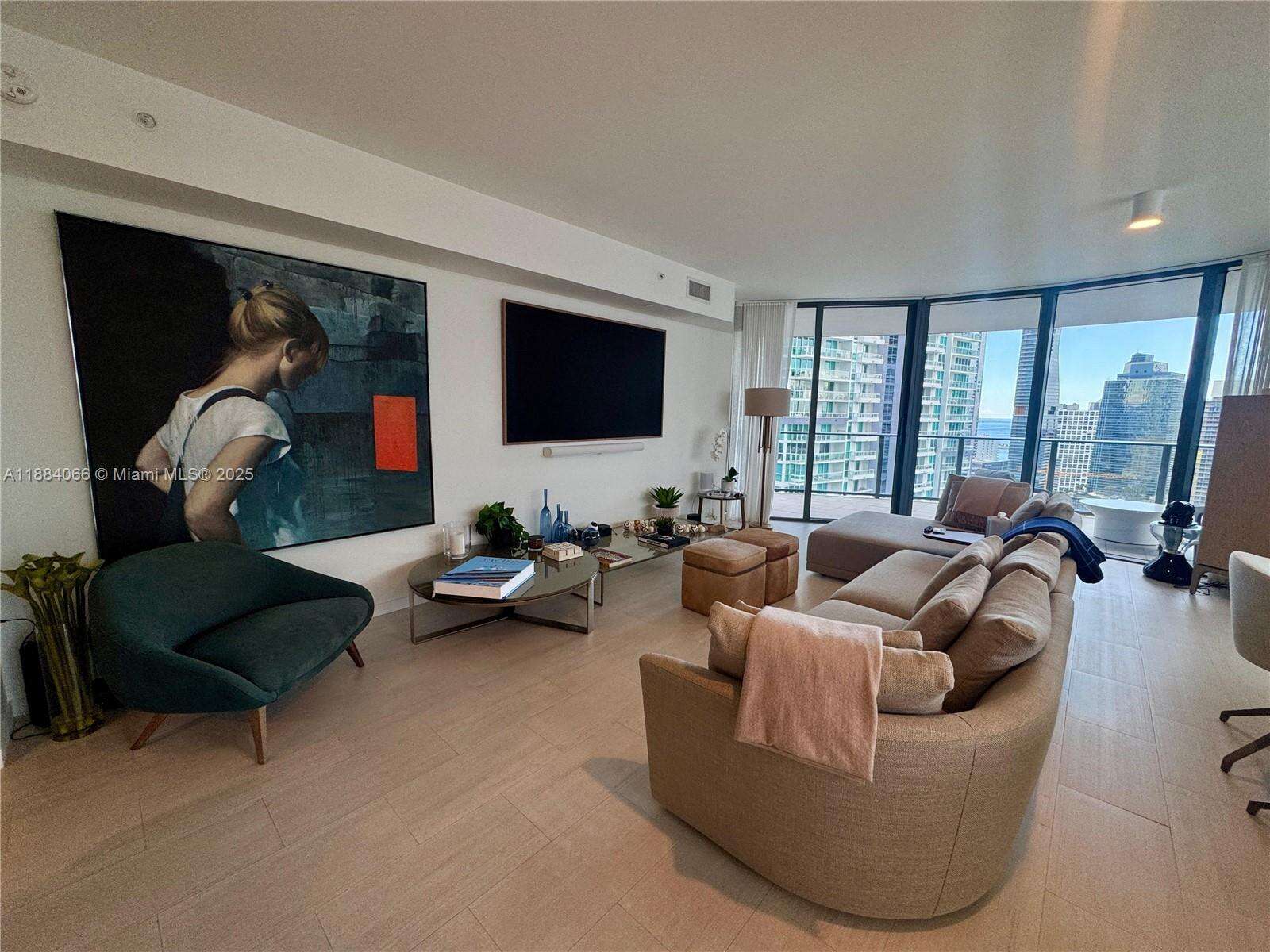 Brickell Flatiron at 1000 Brickell Plz, Miami, FL 33131 - For Sale photo 11