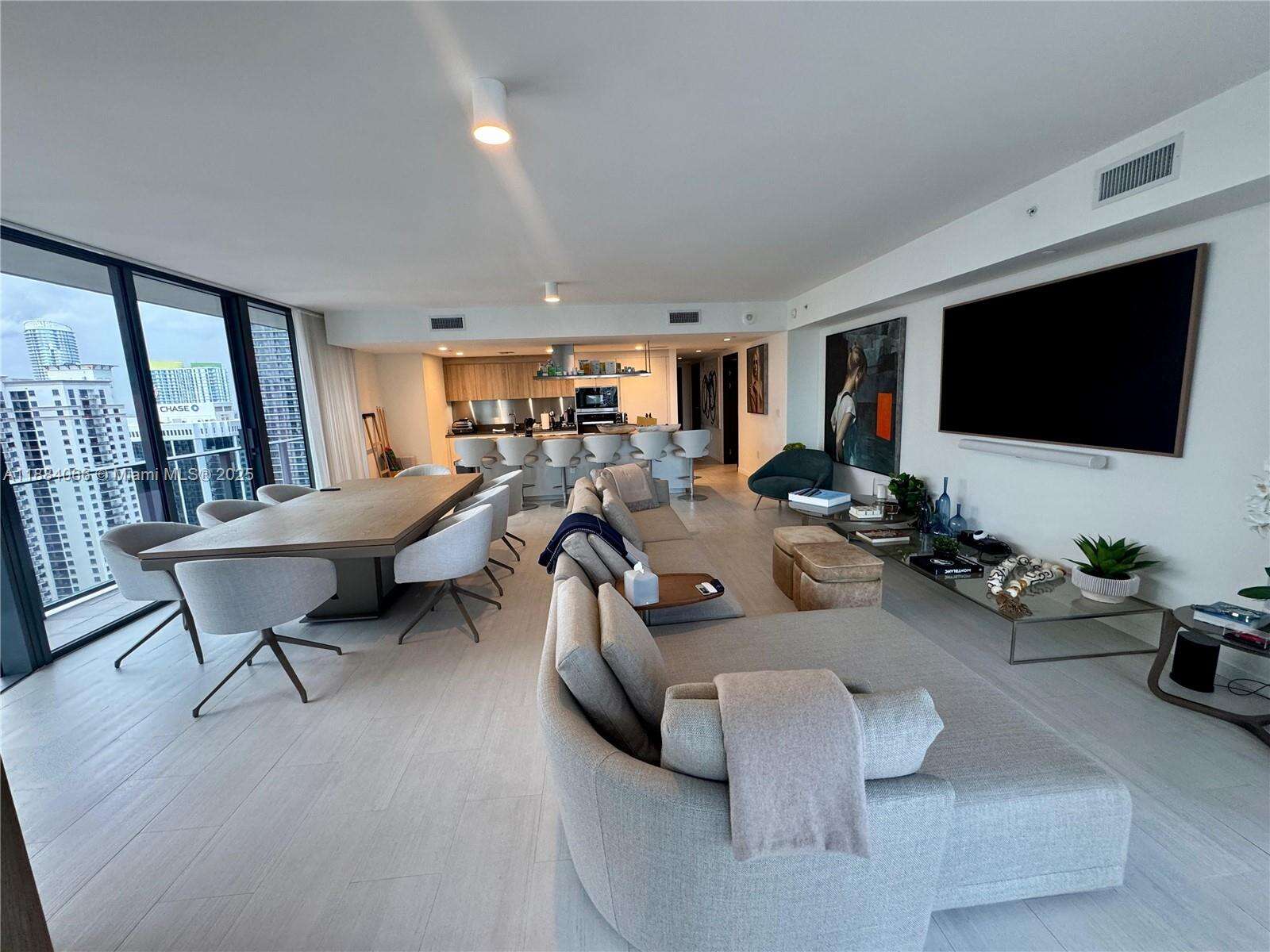 Brickell Flatiron at 1000 Brickell Plz, Miami, FL 33131 - For Sale photo 13