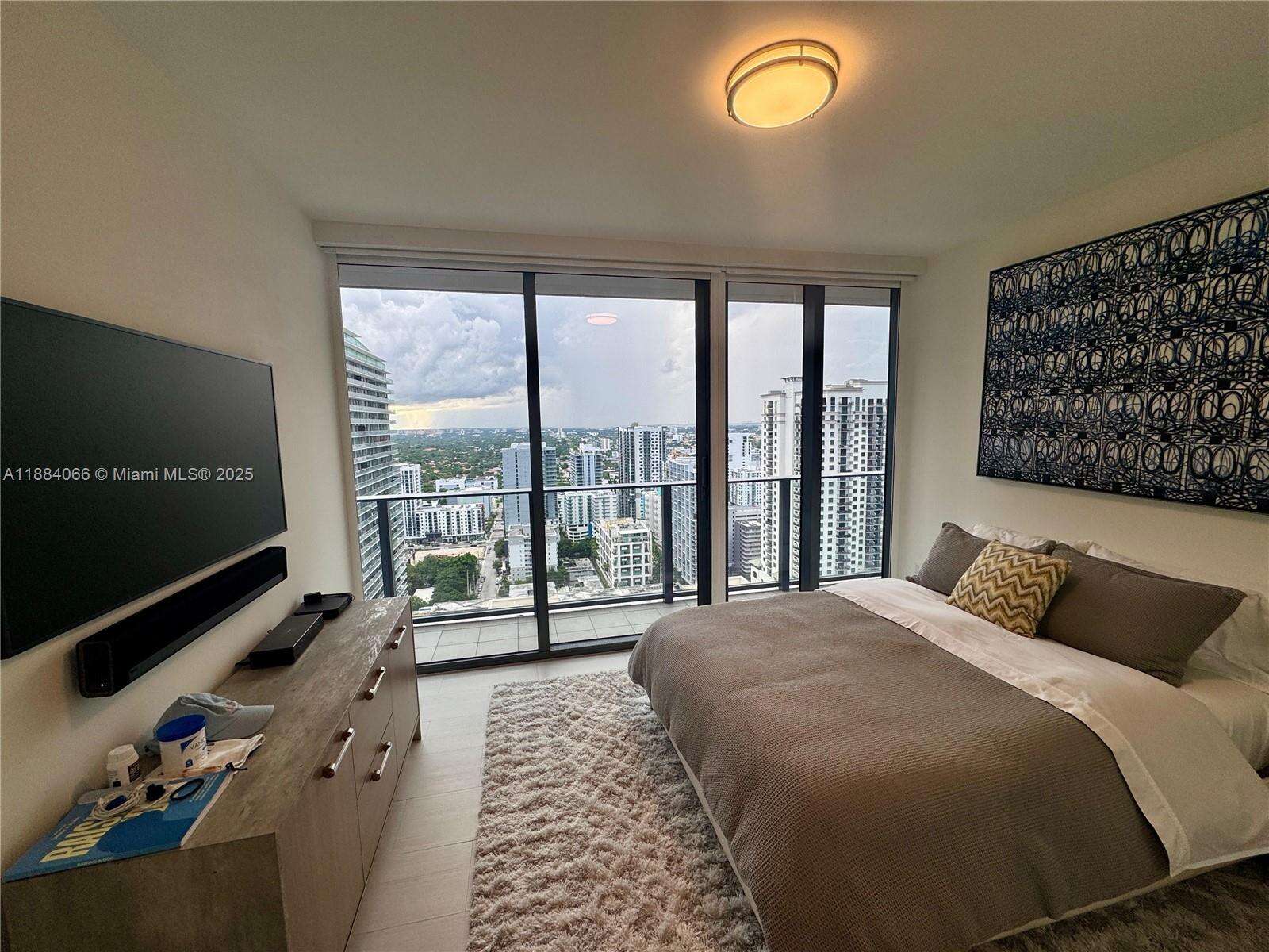 Brickell Flatiron at 1000 Brickell Plz, Miami, FL 33131 - For Sale photo 19