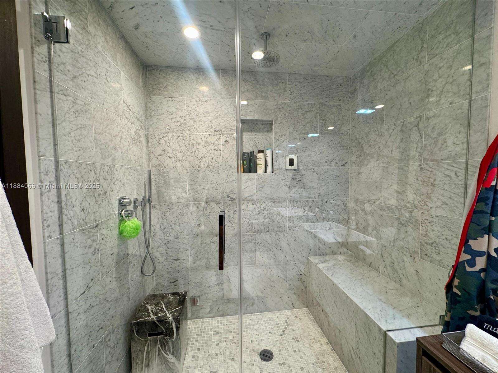 Brickell Flatiron at 1000 Brickell Plz, Miami, FL 33131 - For Sale photo 25
