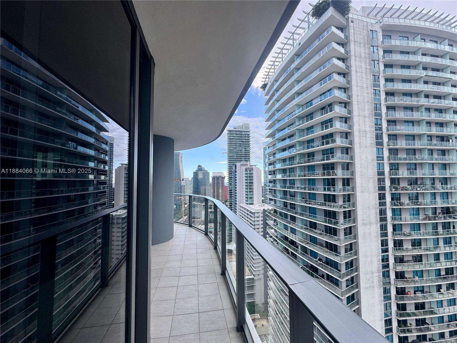 Brickell Flatiron at 1000 Brickell Plz, Miami, FL 33131 - For Sale photo 4