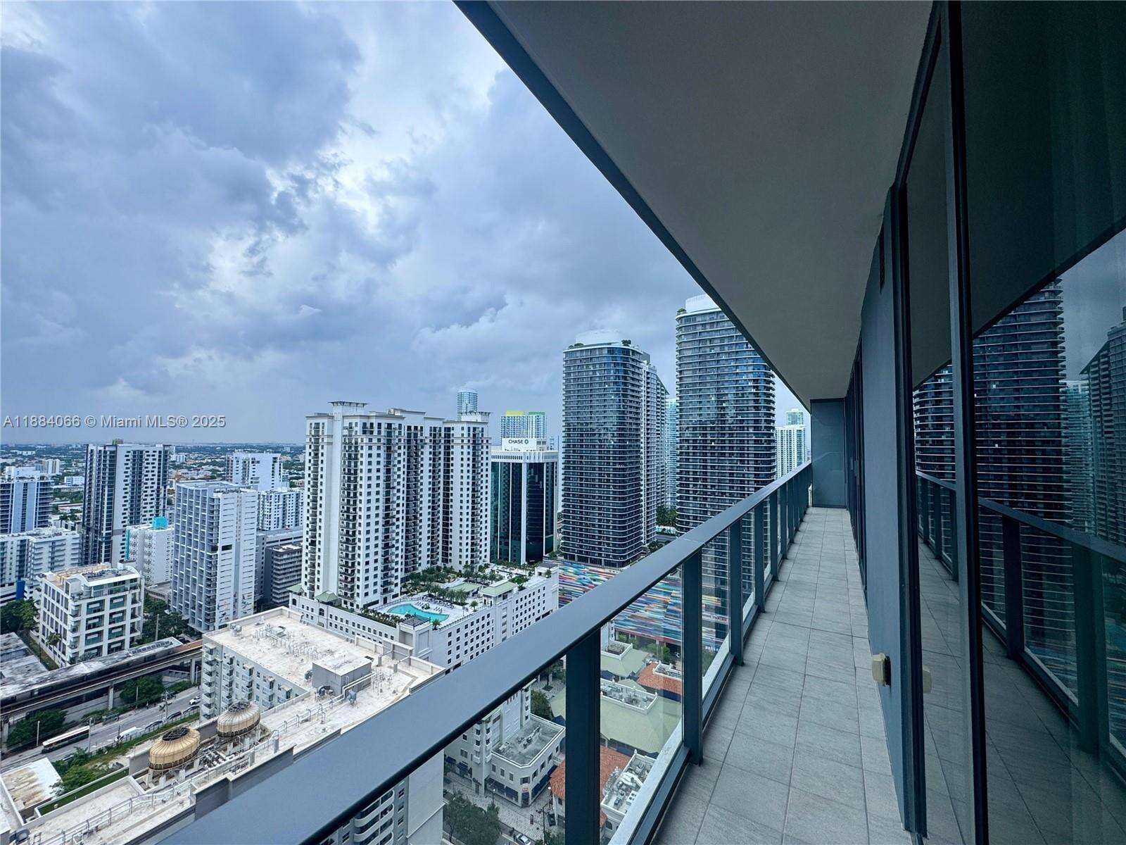 Brickell Flatiron at 1000 Brickell Plz, Miami, FL 33131 - For Sale photo 6