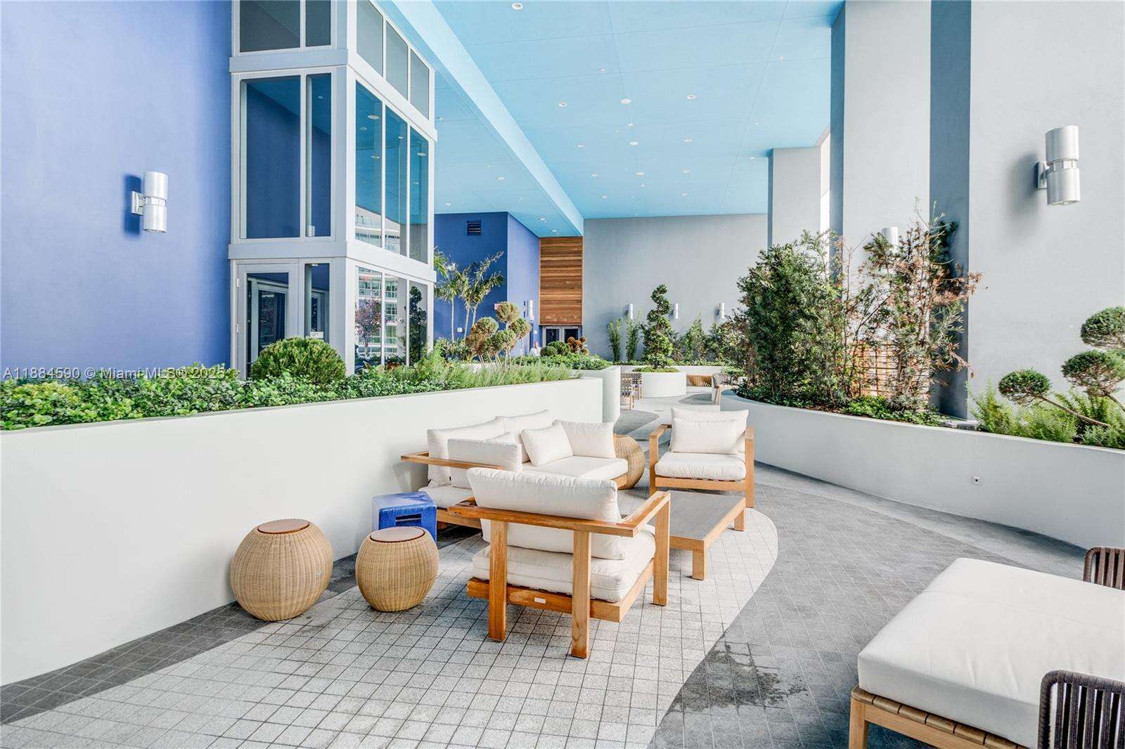 Brickell House at 1300 Brickell Bay Dr, Miami, FL 33131 - For Sale photo 15