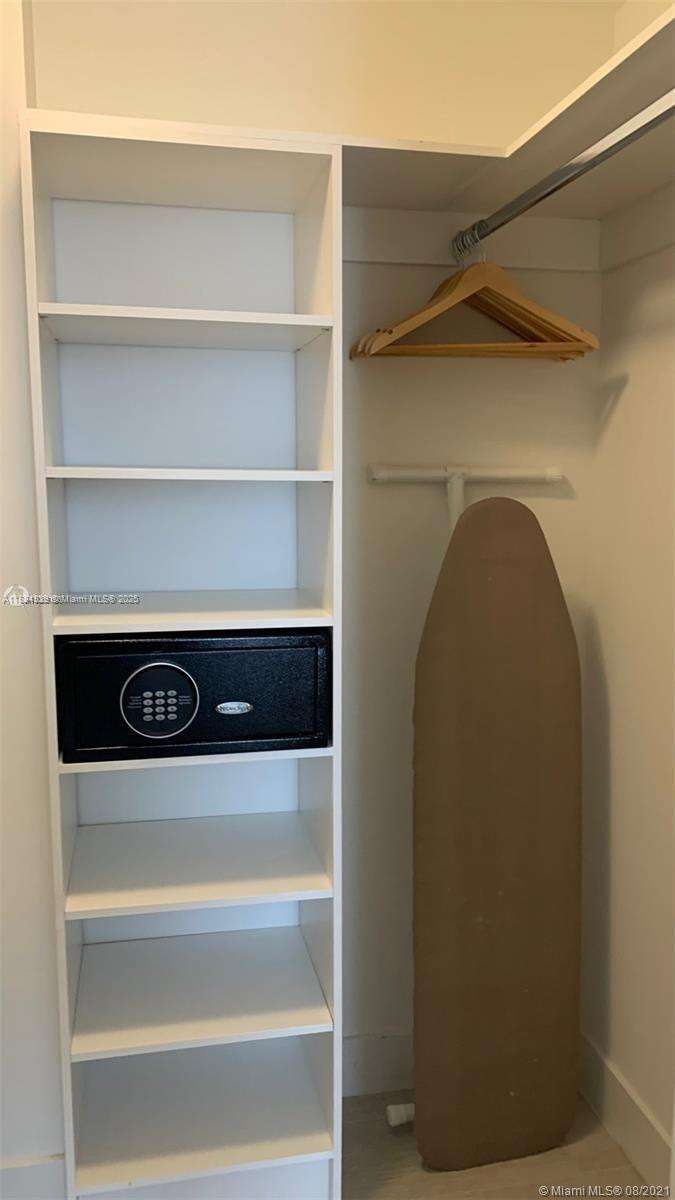 Hyde Beach House at 4010 Ocean Dr, Hollywood, FL 33019 - For Sale photo 17