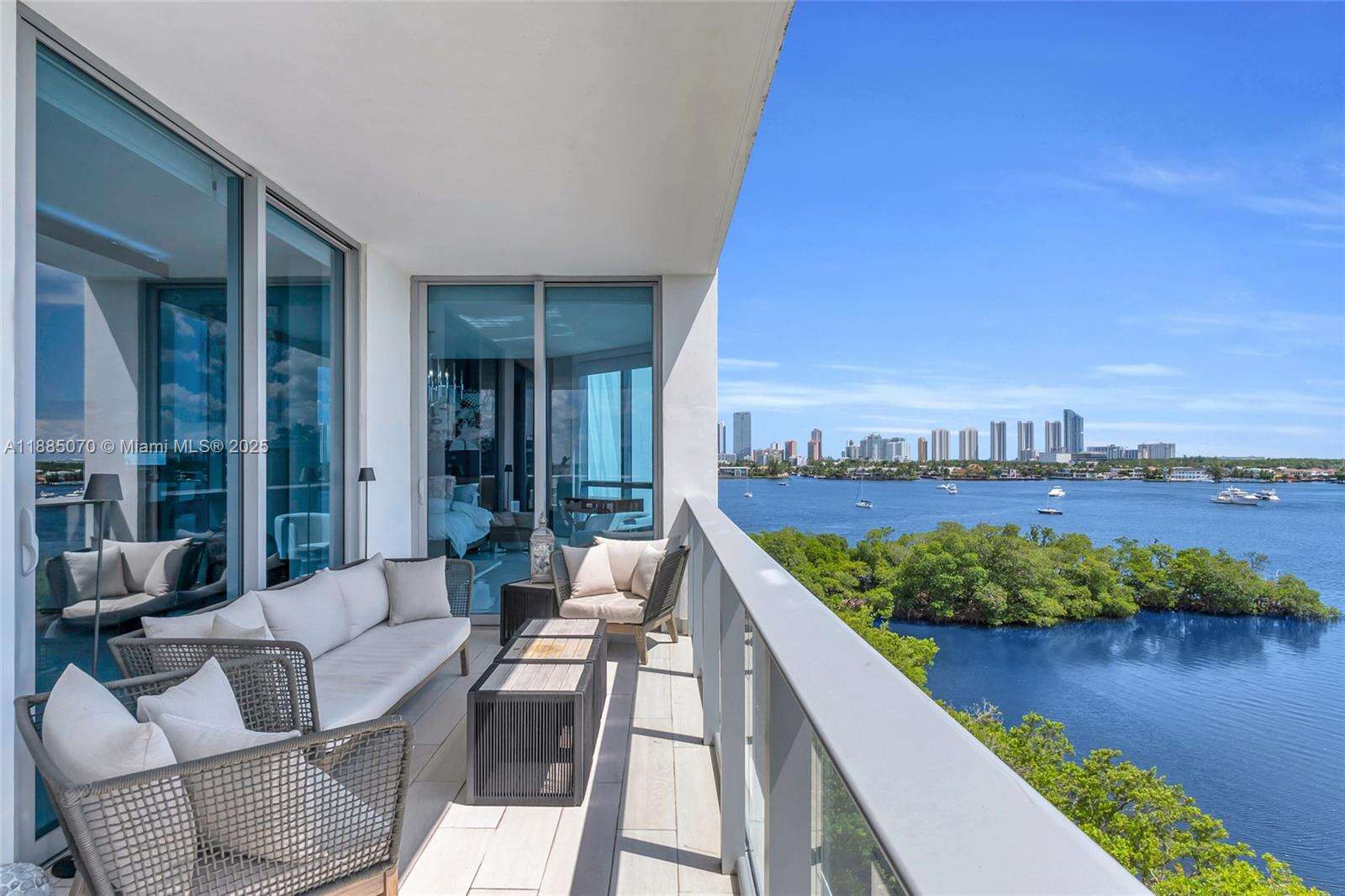 MARINA PALMS RESIDENCES SOUTH - 17111 Biscayne Blvd, North Miami Beach, FL 33160 | Picture 11