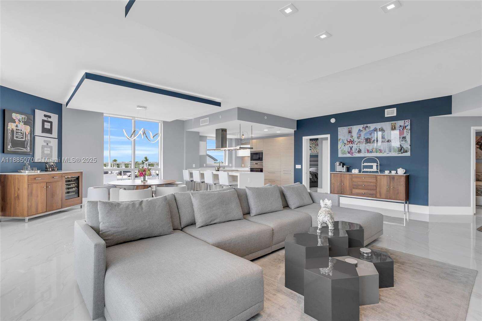 MARINA PALMS RESIDENCES SOUTH - 17111 Biscayne Blvd, North Miami Beach, FL 33160 | Picture 4