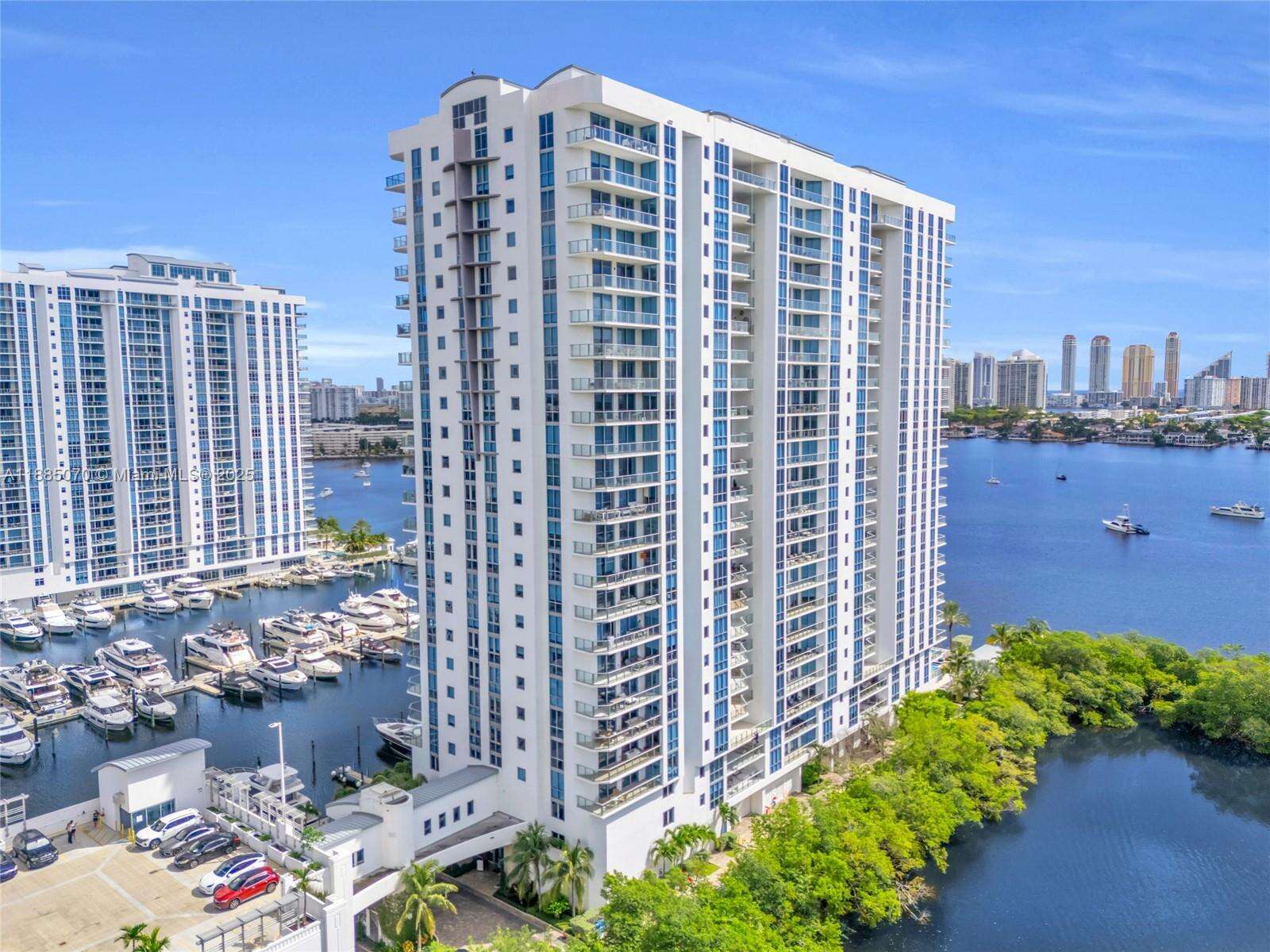 MARINA PALMS RESIDENCES SOUTH - 17111 Biscayne Blvd, North Miami Beach, FL 33160 | Picture 31