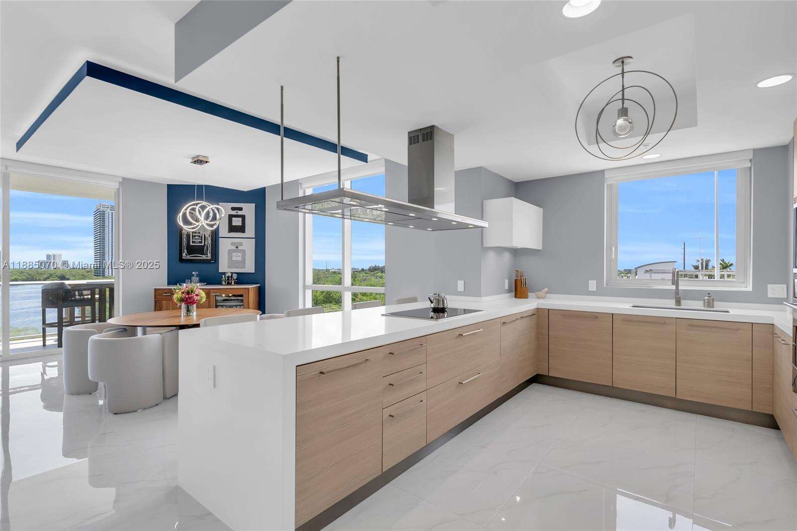 MARINA PALMS RESIDENCES SOUTH - 17111 Biscayne Blvd, North Miami Beach, FL 33160 | Picture 9