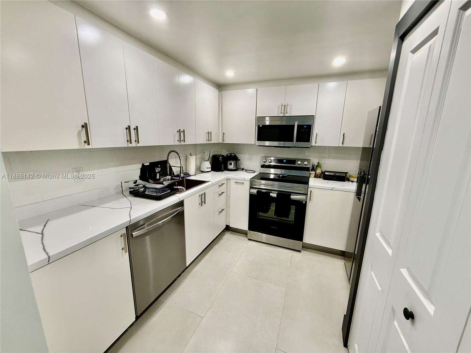Vue At Brickell at 1250 Miami, Miami, FL 33130 - For Sale photo 15