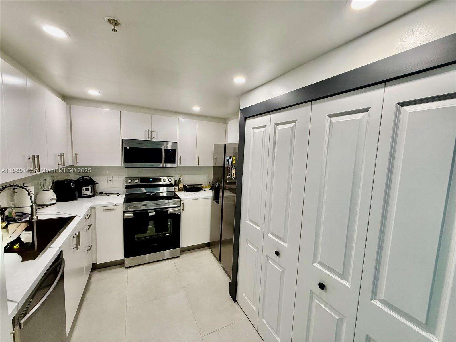 Vue At Brickell at 1250 Miami, Miami, FL 33130 - For Sale photo 16