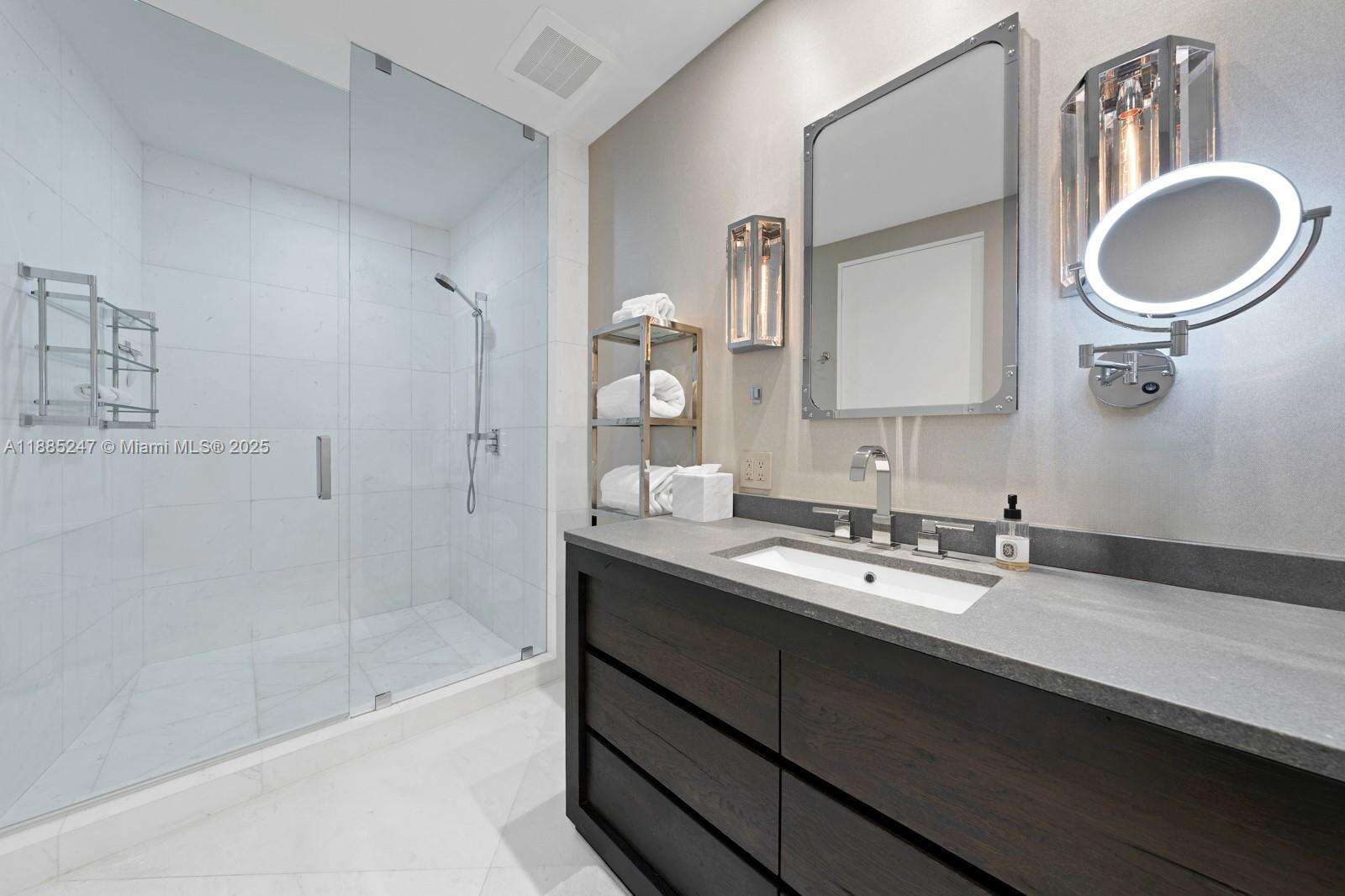 18555 COLLINS AVENUE - 18555 Collins Ave, Sunny Isles Beach, FL 33160 | Picture 57