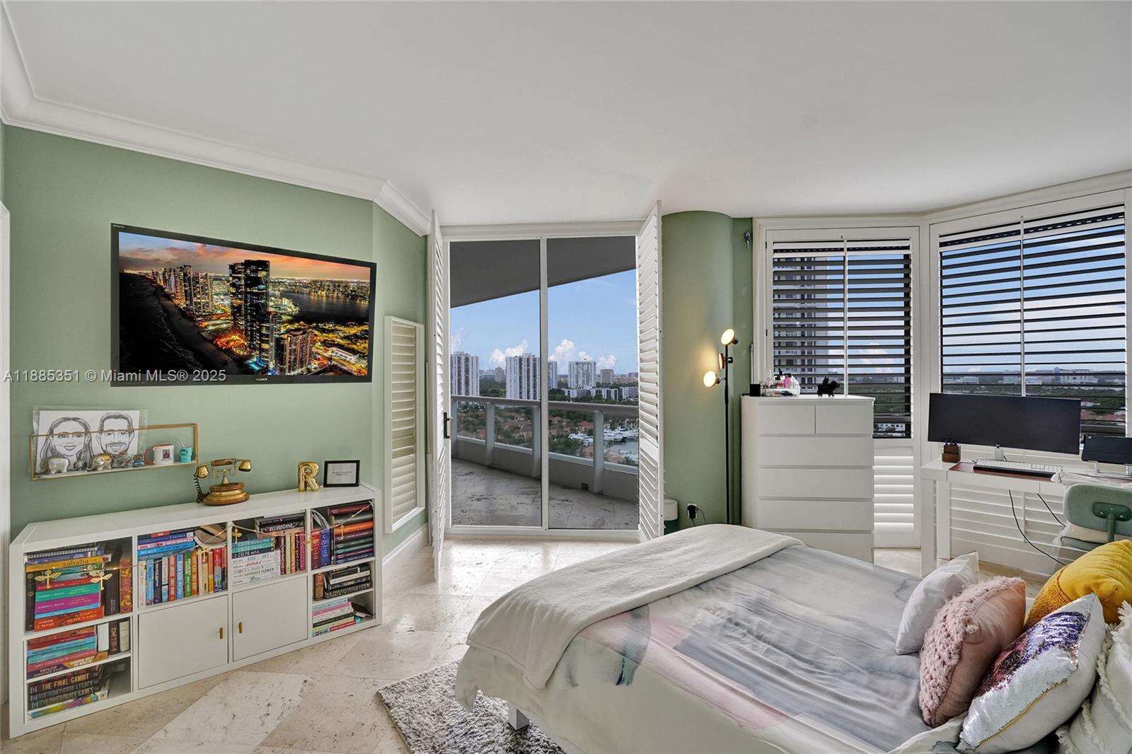 ATLANTIC II AT THE POINT - 21150 Point Pl, Aventura, FL 33180 | Picture 27