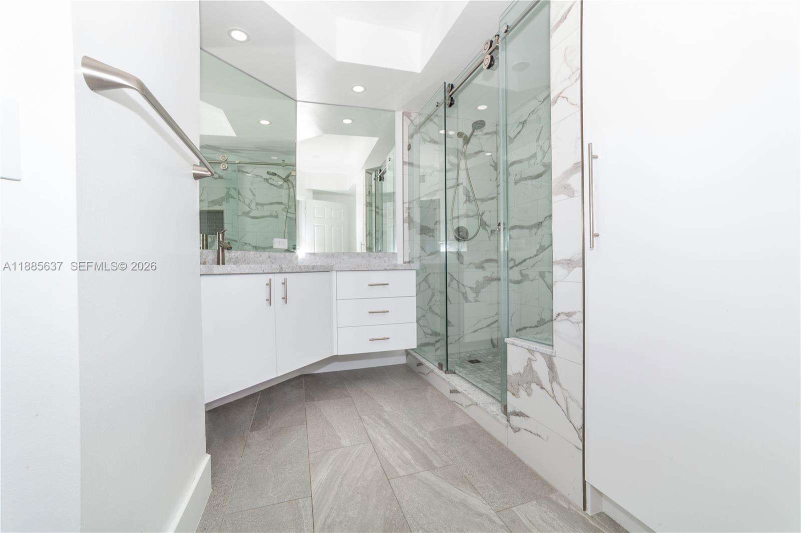 Porto Bellagio at 17150 Bay Rd, Sunny Isles Beach, FL 33160 - For Sale photo 16