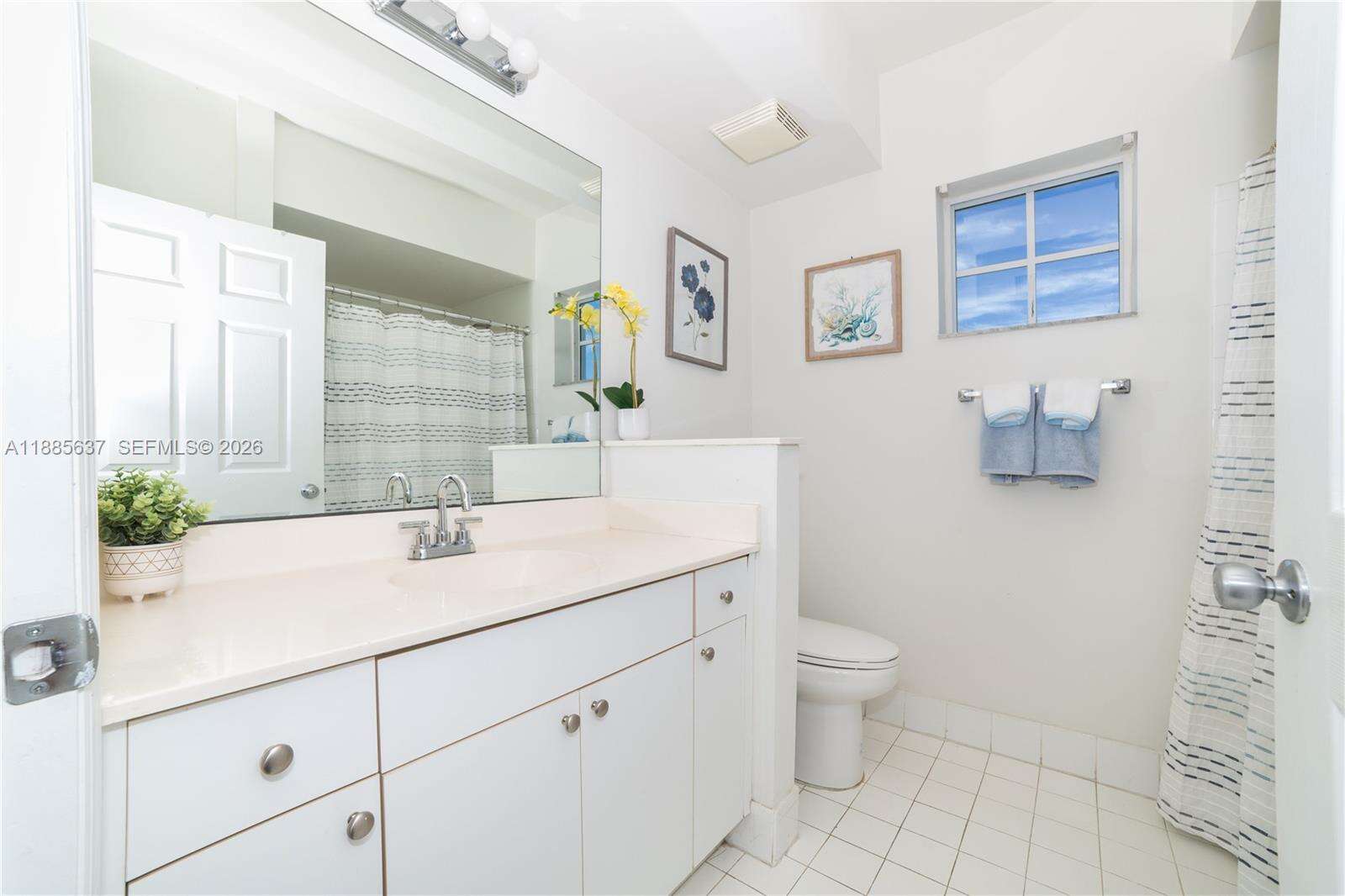 Porto Bellagio at 17150 Bay Rd, Sunny Isles Beach, FL 33160 - For Sale photo 21