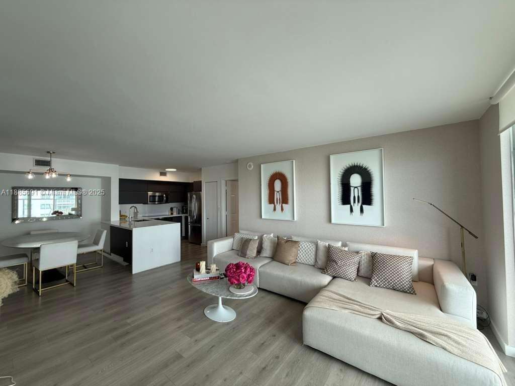 The Mark On Brickell at 1155 Brickell Bay Dr, Miami, FL 33131 - For Sale photo 1