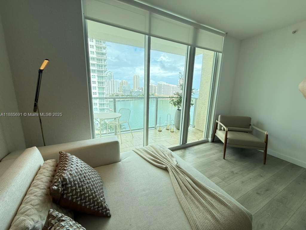 The Mark On Brickell at 1155 Brickell Bay Dr, Miami, FL 33131 - For Sale photo 10
