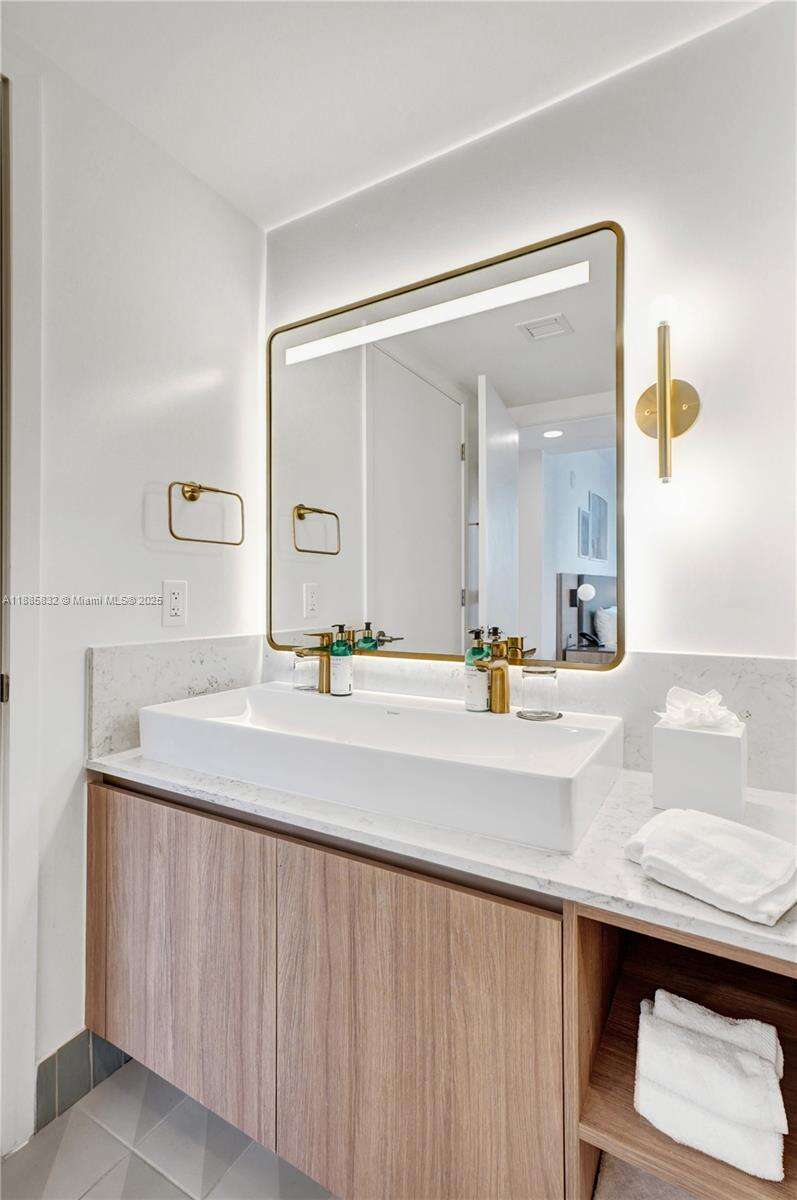 Natiivo | Gale Miami at 159 6 St, Miami, FL 33132 - For Sale photo 50