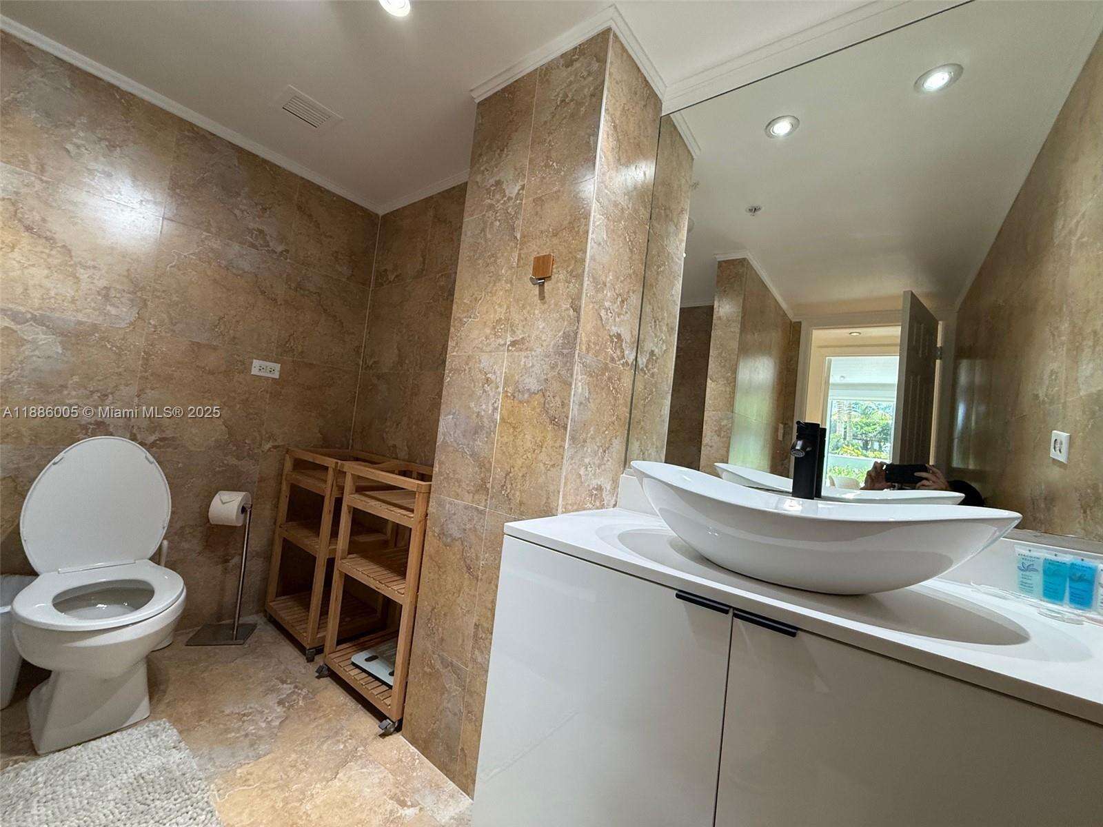 Flamingo South Beach at 1500 Bay Rd, Miami Beach, FL 33139 - For Sale photo 21