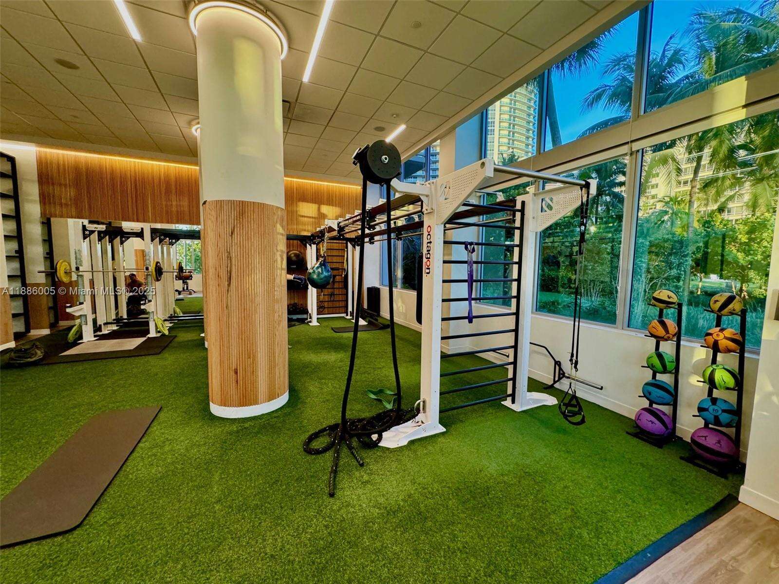 Flamingo South Beach at 1500 Bay Rd, Miami Beach, FL 33139 - For Sale photo 29