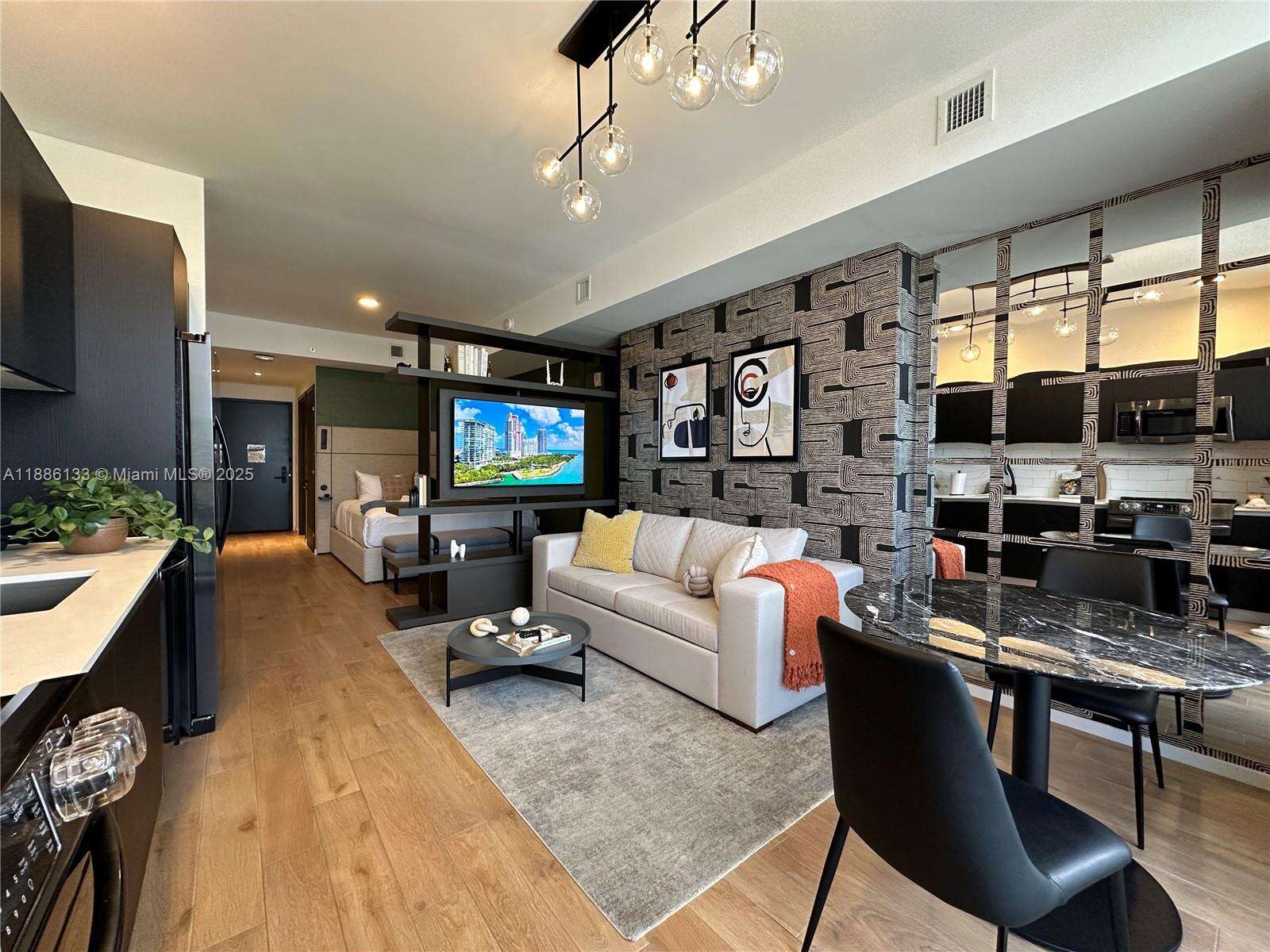 The Elser at 398 5 St, Miami, FL 33132 - For Sale photo 1