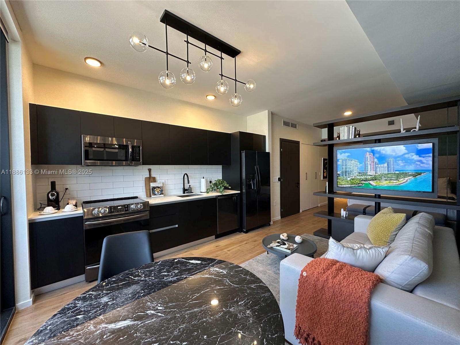 The Elser at 398 5 St, Miami, FL 33132 - For Sale photo 4