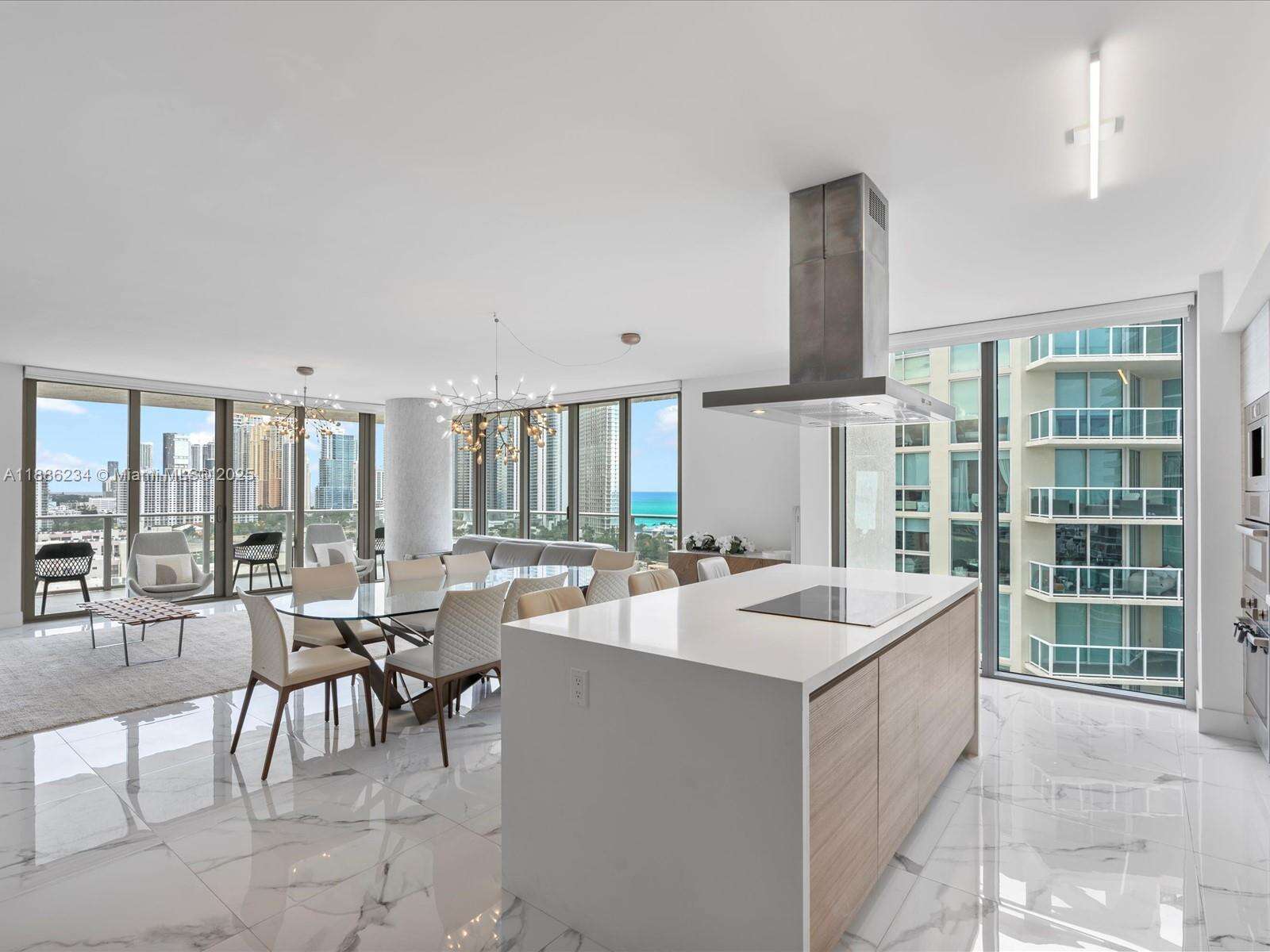 PARQUE TOWERS - 300 Sunny Isles Blvd, Sunny Isles Beach, FL 33160 | Picture 1