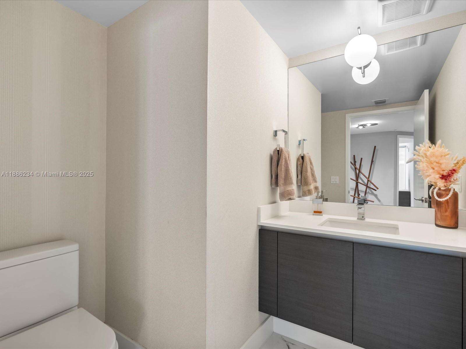 PARQUE TOWERS - 300 Sunny Isles Blvd, Sunny Isles Beach, FL 33160 | Picture 19