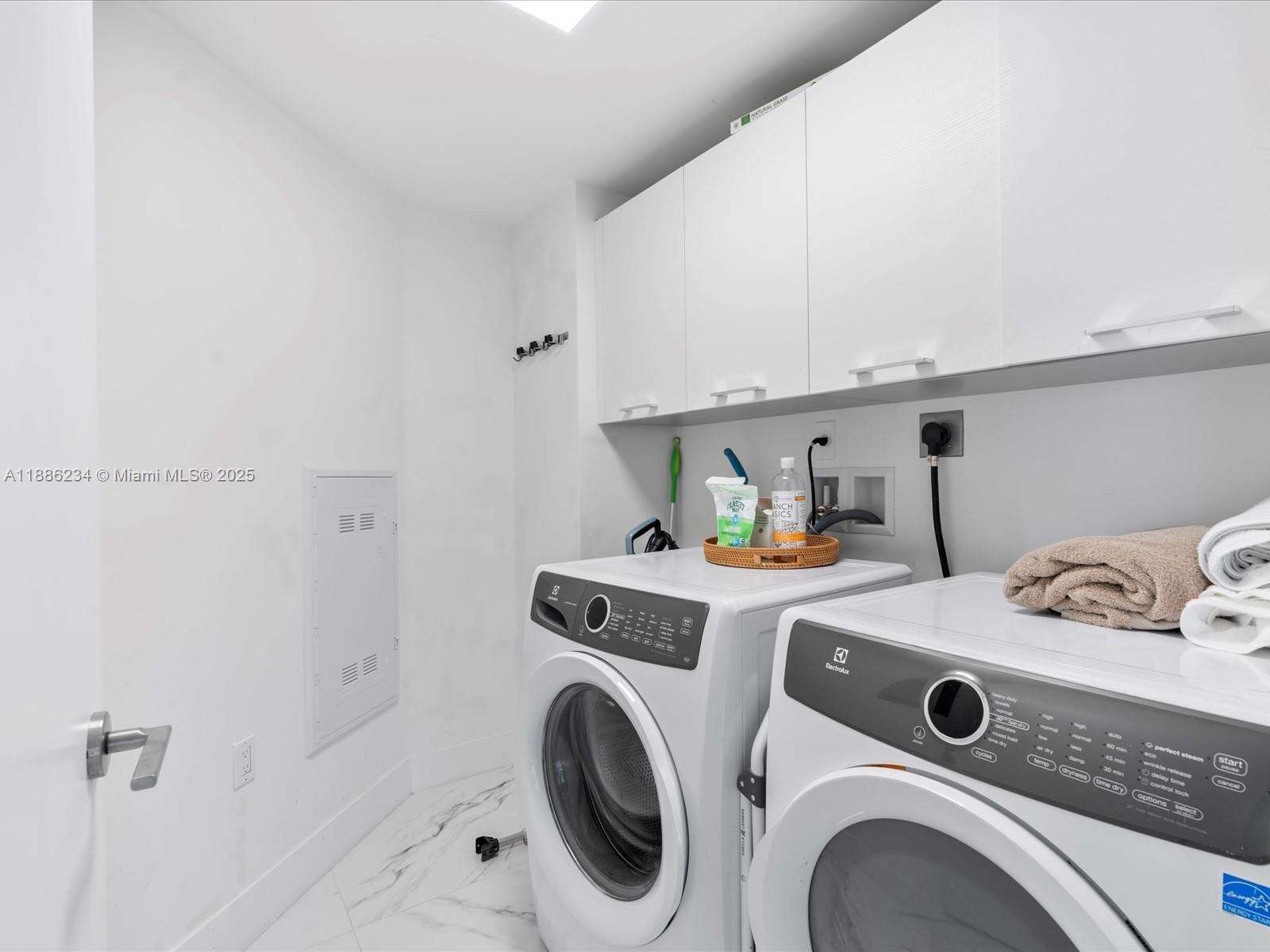 PARQUE TOWERS - 300 Sunny Isles Blvd, Sunny Isles Beach, FL 33160 | Picture 24