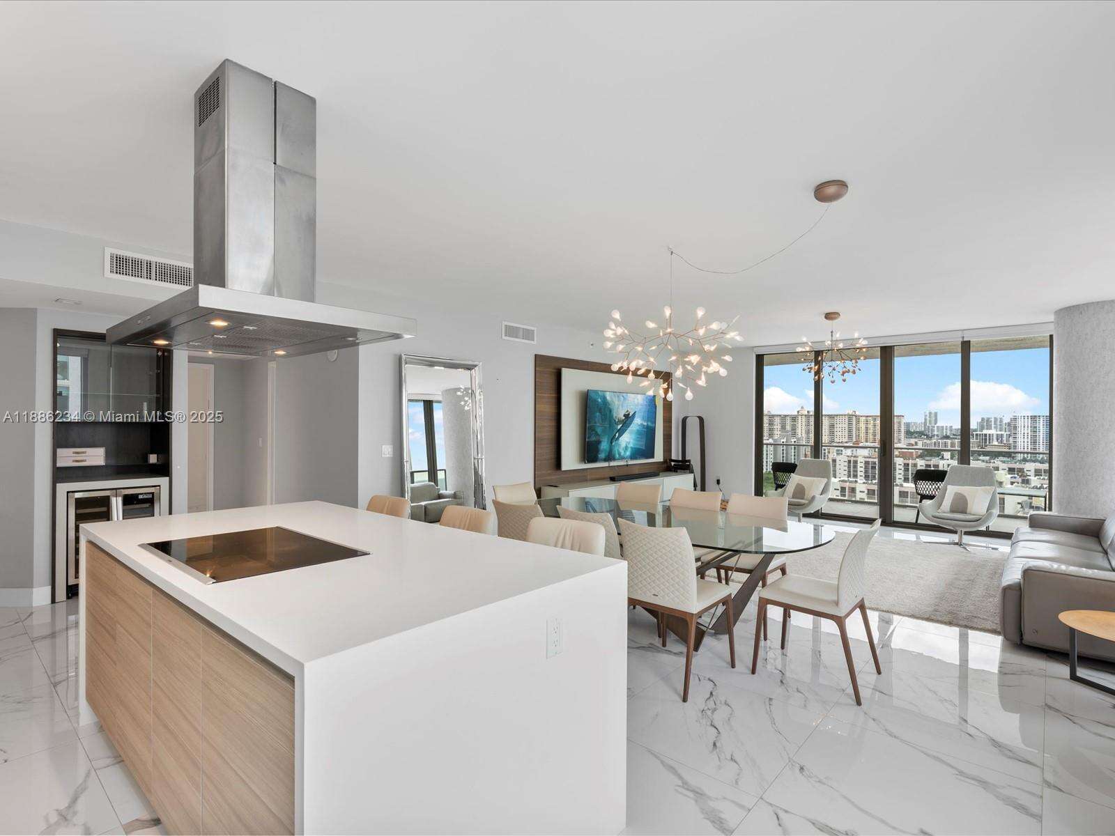 PARQUE TOWERS - 300 Sunny Isles Blvd, Sunny Isles Beach, FL 33160 | Picture 4