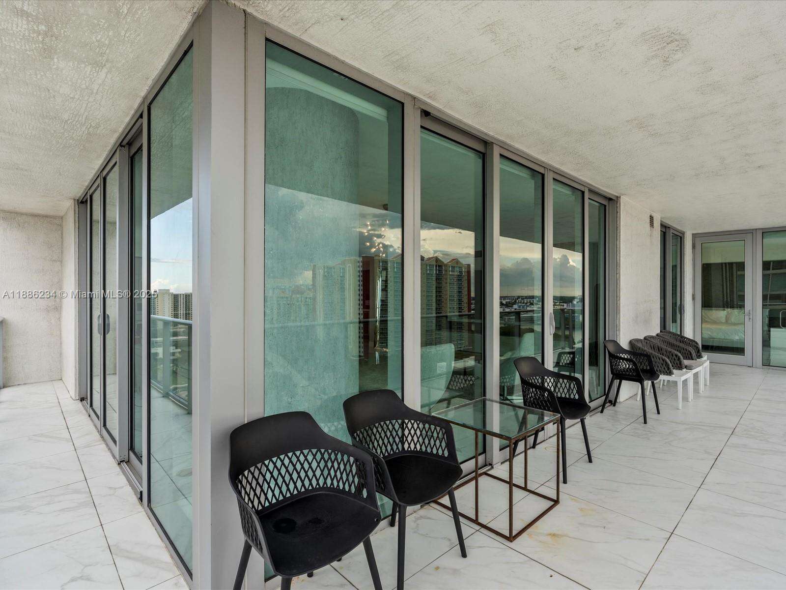 PARQUE TOWERS - 300 Sunny Isles Blvd, Sunny Isles Beach, FL 33160 | Picture 31